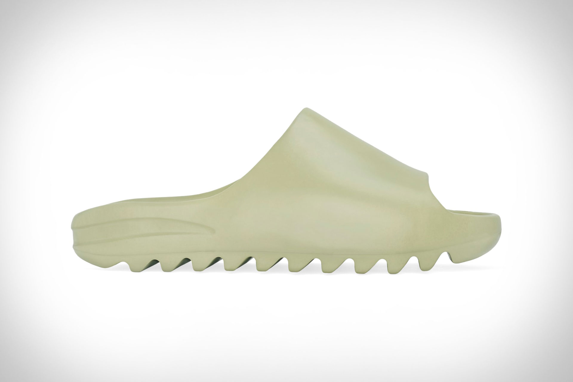 adidas-yeezy-slide-2.jpg