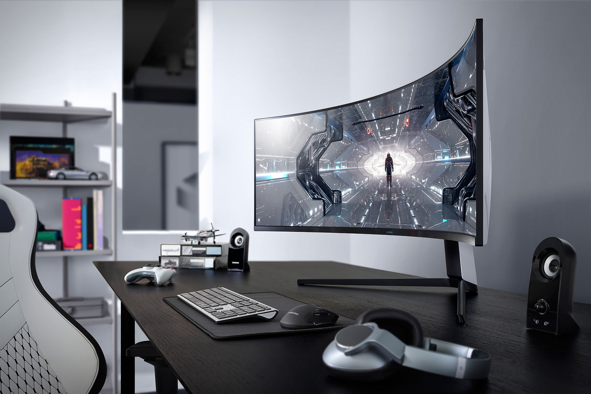 Samsung Odyssey g9　ゲーミングモニター Amazon.com: SAMSUNG 49” Odyssey G9 Gaming Monitor, 1000R Curved