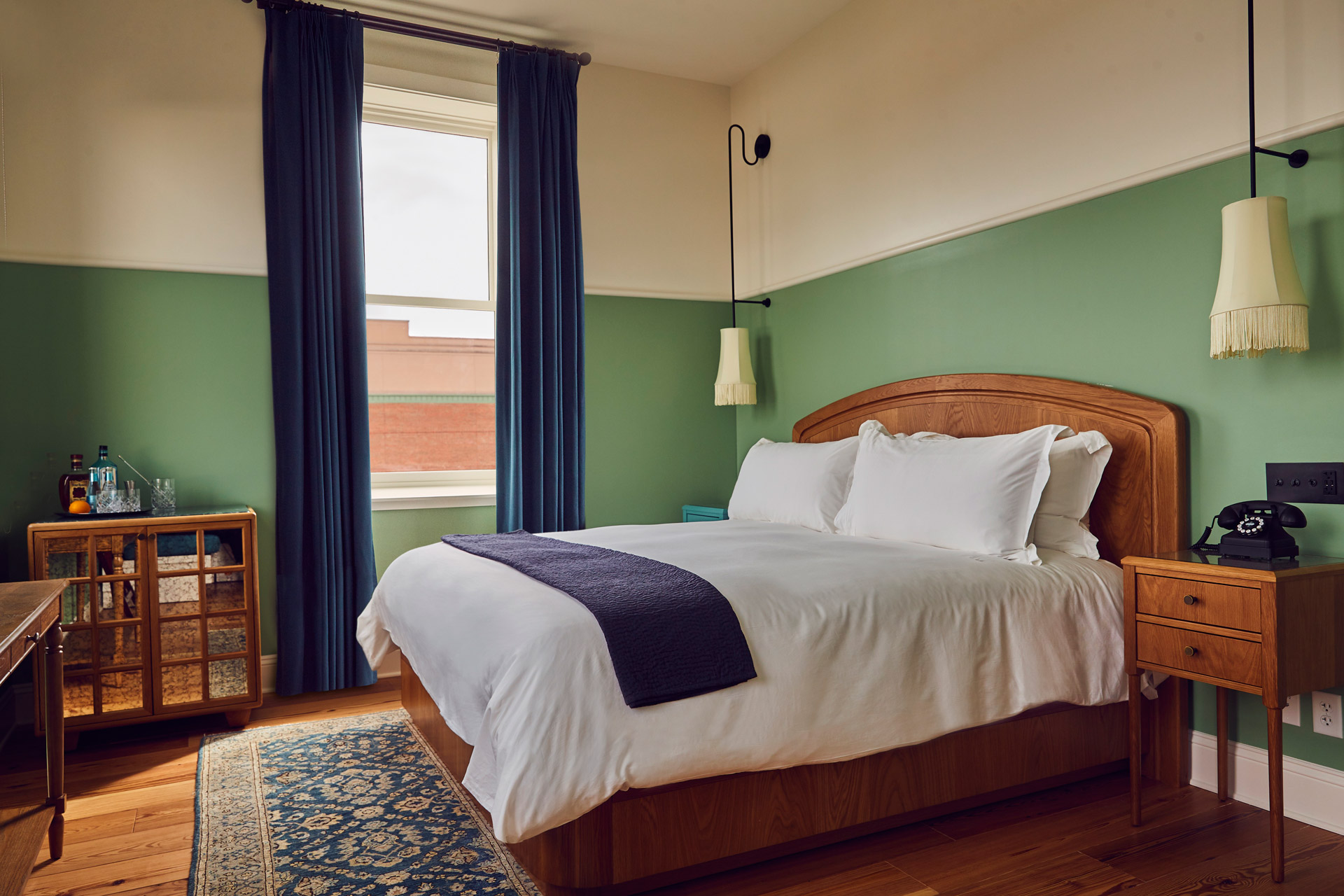 The Drayton Hotel Uncrate