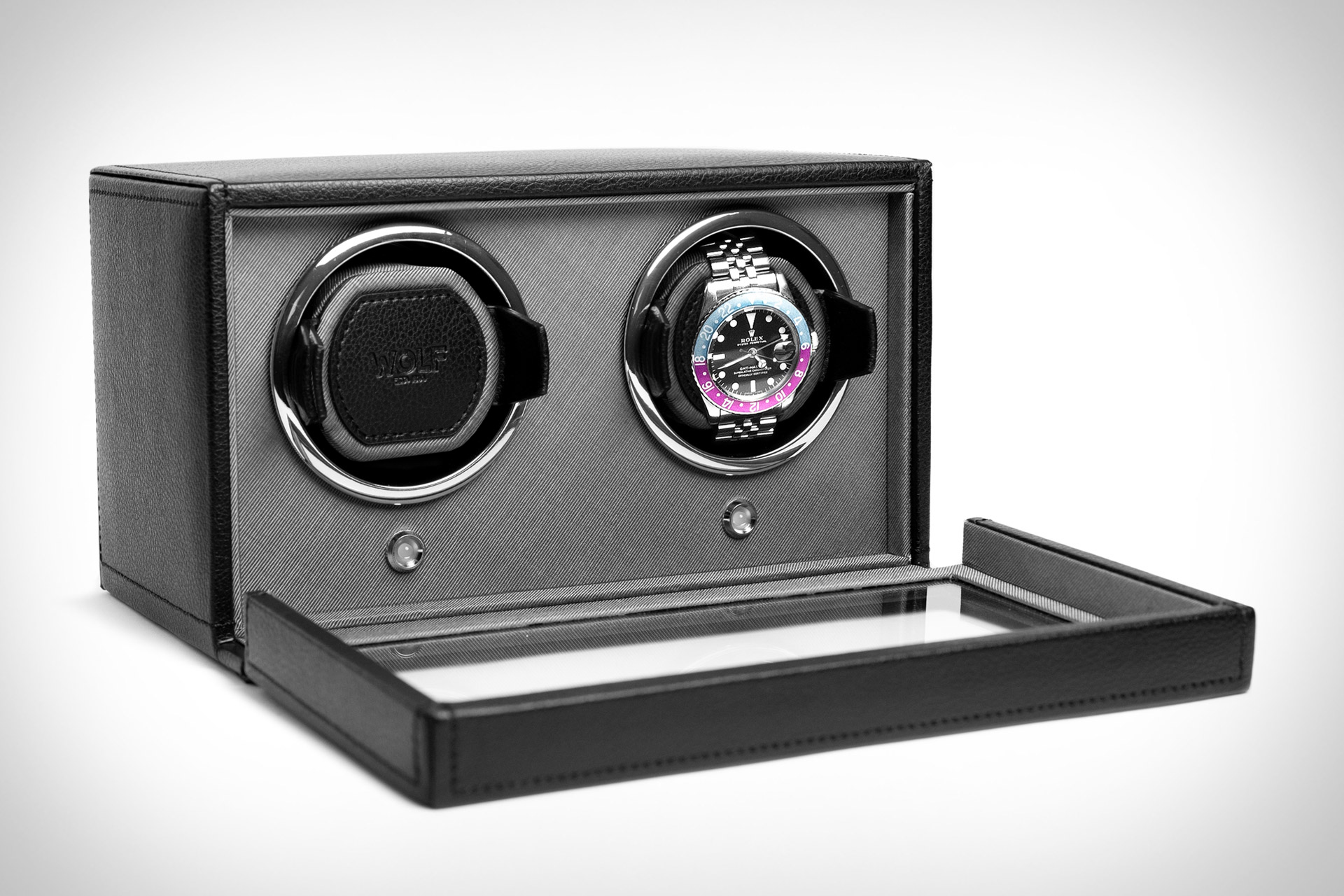 Wolf Cub Watch Winder Uncrate