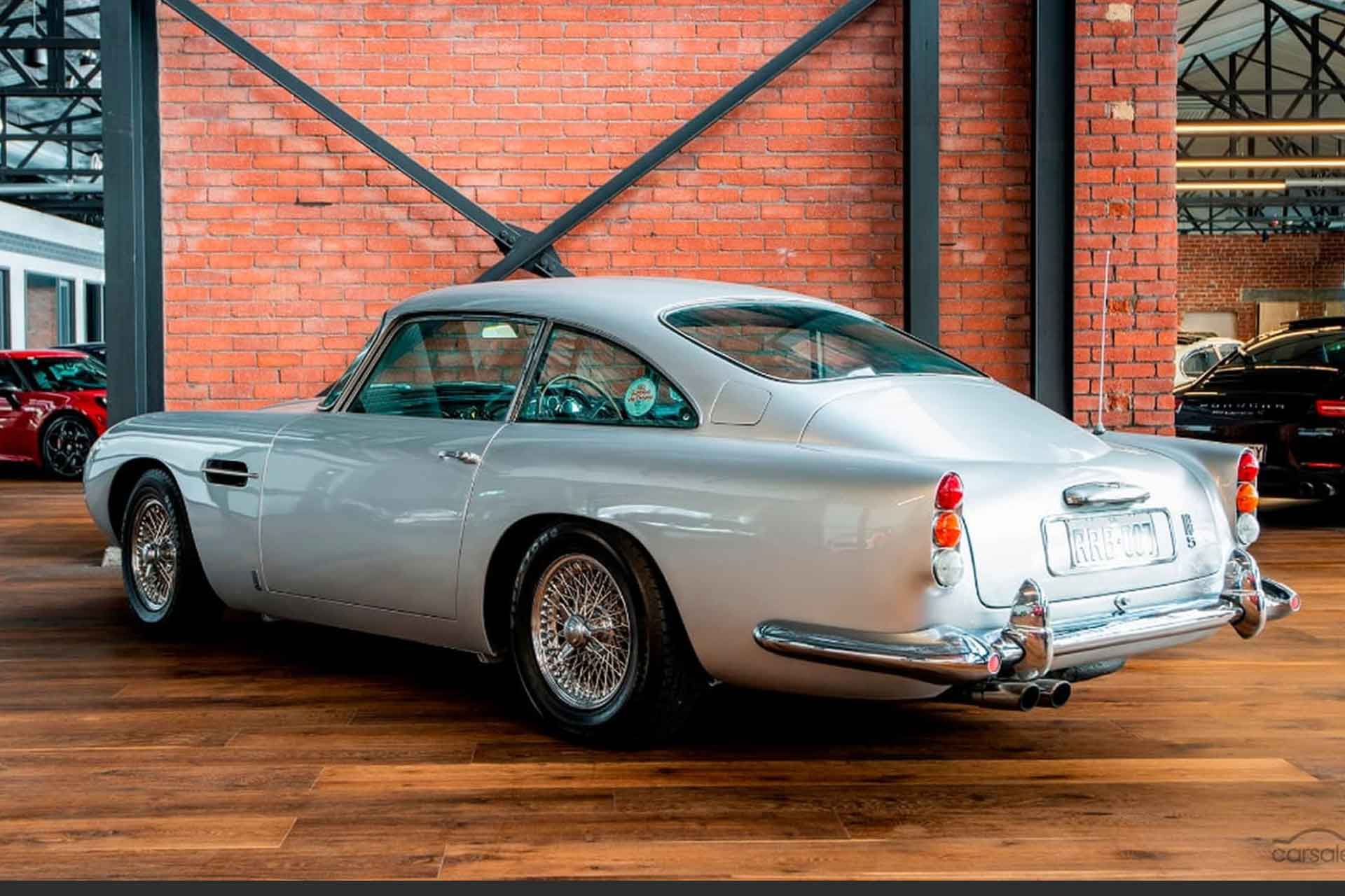 Aston martin db5 1964