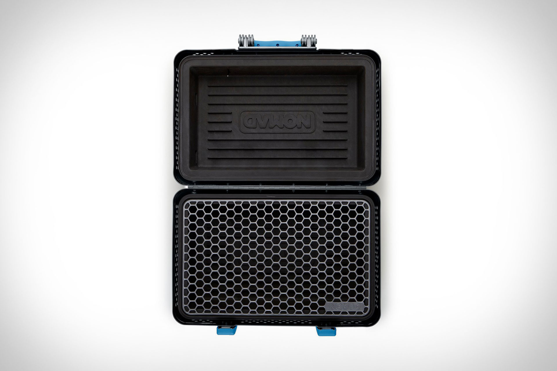 Nomad Portable Grill & Smoker Uncrate