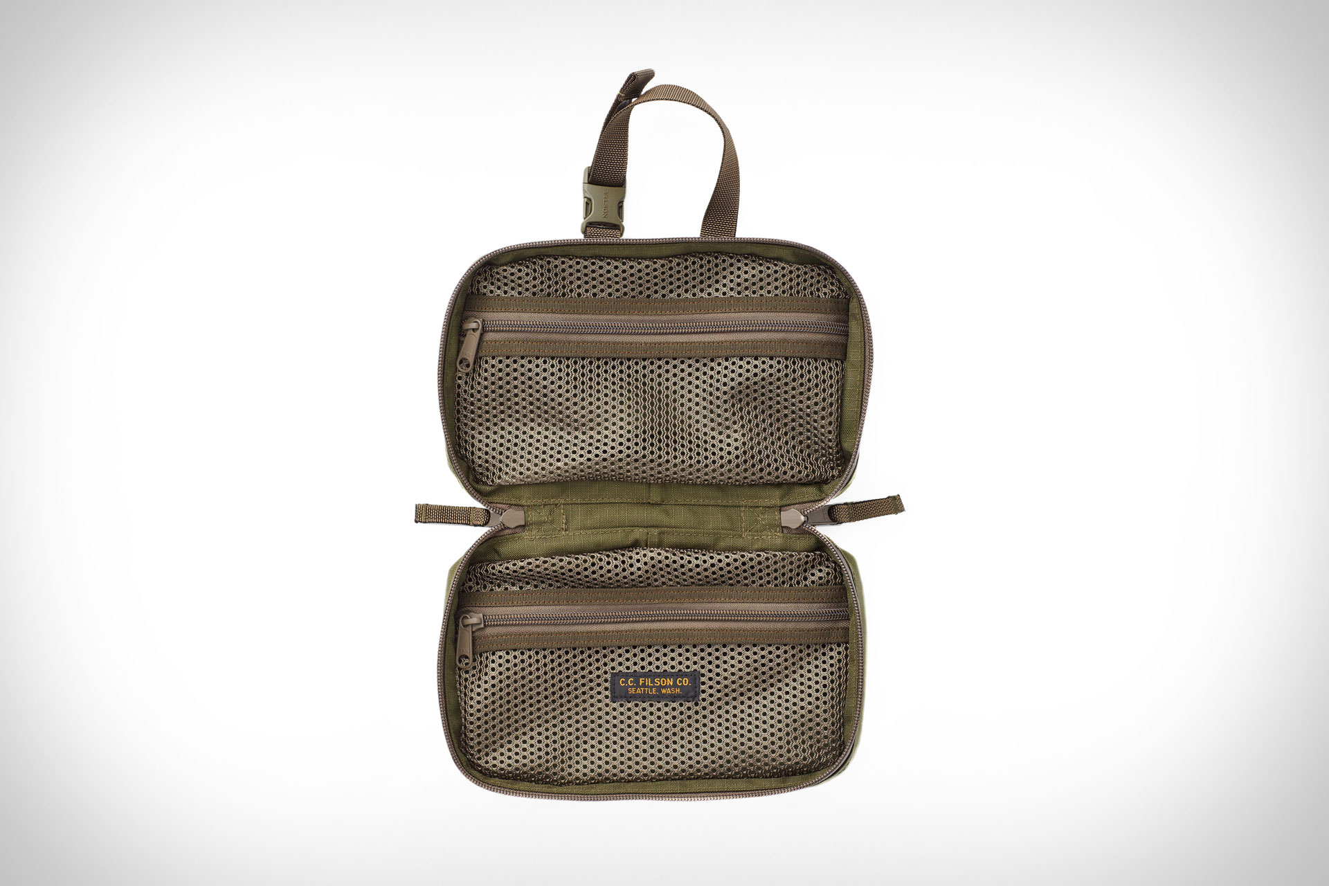 filson travel pack kit