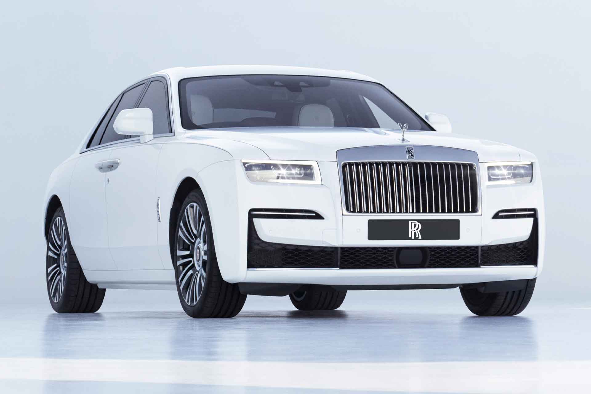 Седан Rolls-Royce Ghost 2021 года