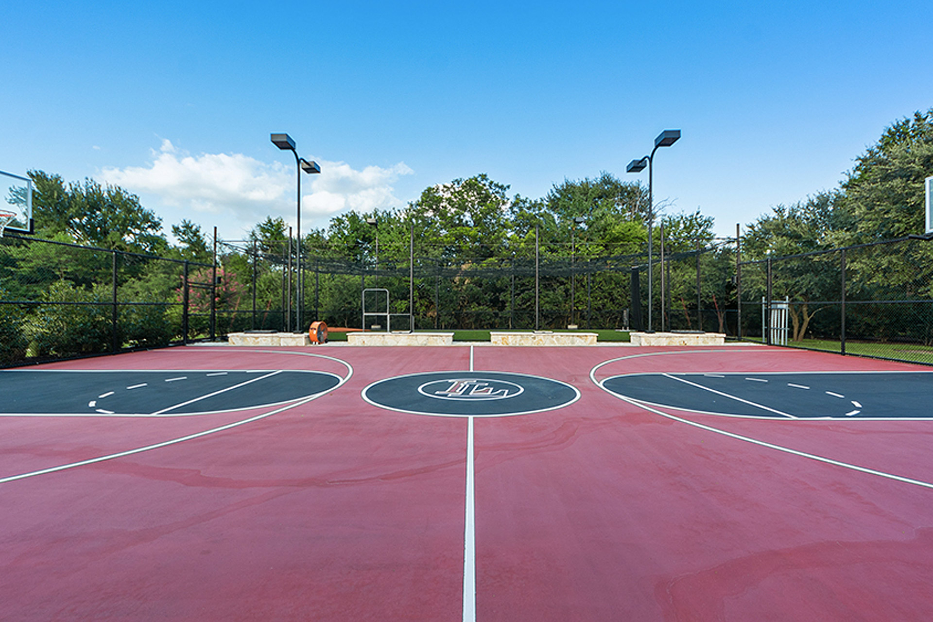 Dallas Sports Estate Uncrate