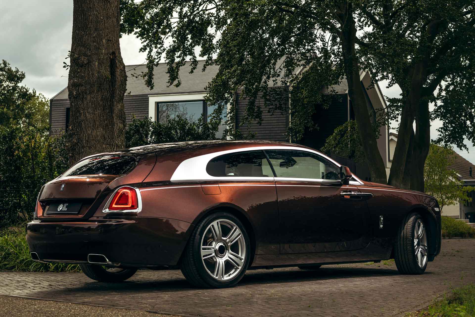 Niels van Roij RollsRoyce Silver Spectre Shooting Brake Uncrate