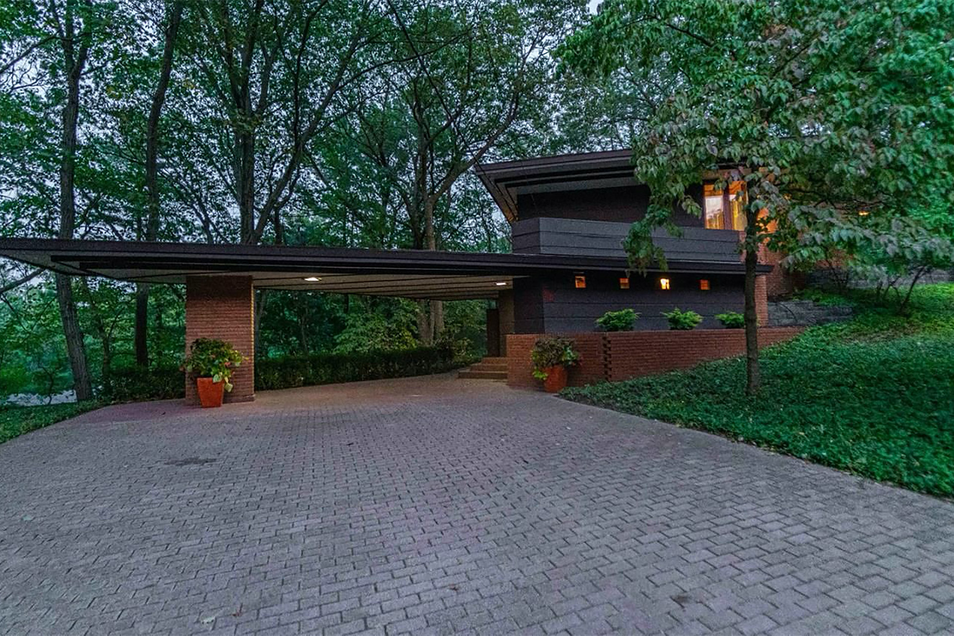 Armstrong Dune House Uncrate