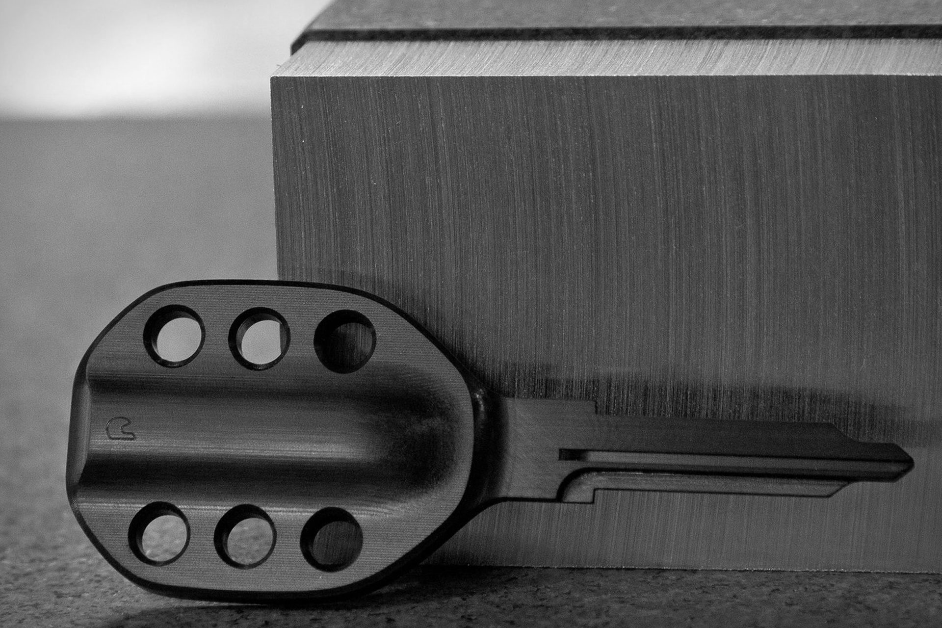 Formawerx Porsche 911 Ignition Key Uncrate