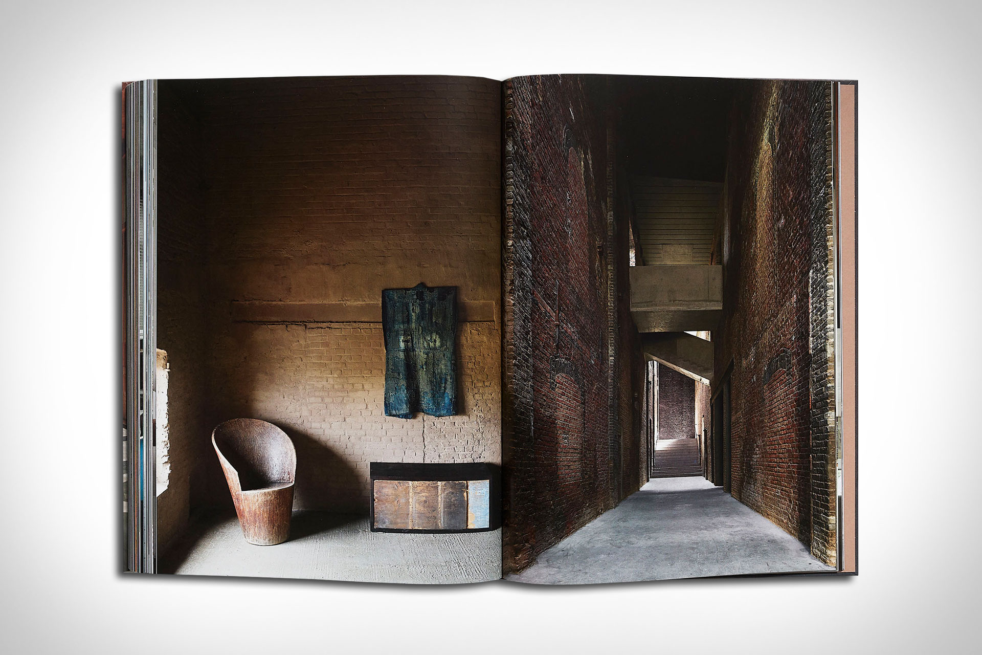 Axel Vervoordt: Portraits of Interiors | Uncrate