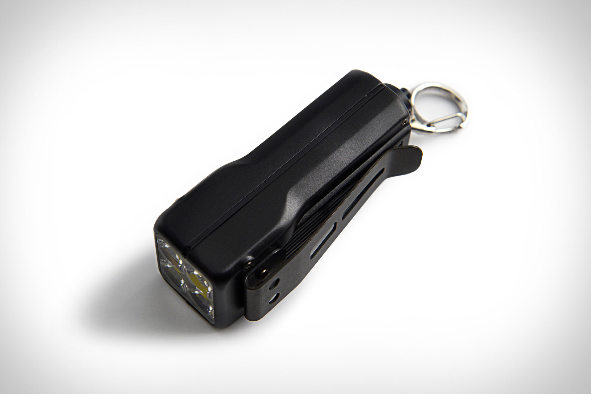 Nitecore T4K Keychain Flashlight Uncrate