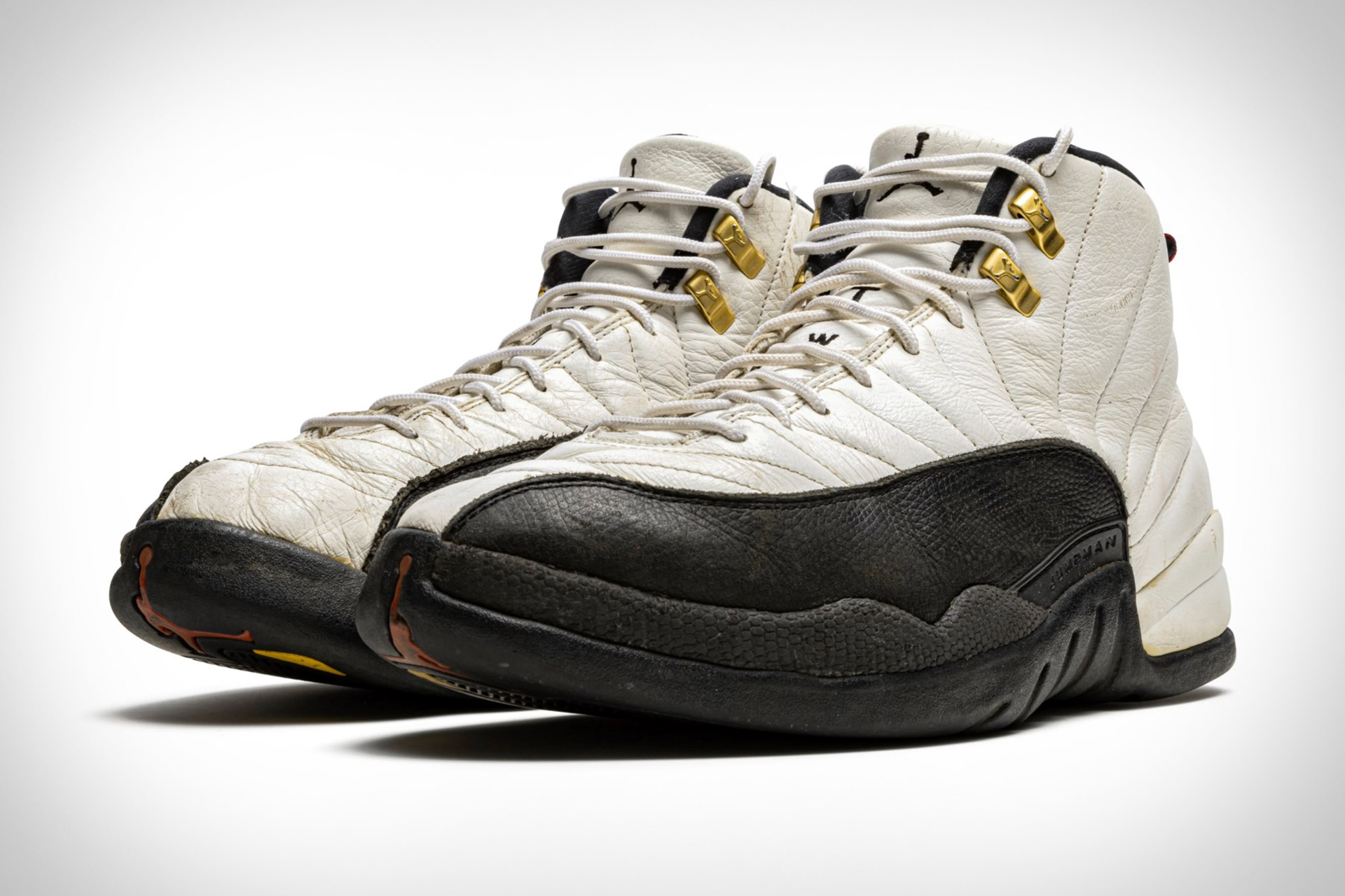 how much are an original pair of air jordans worth