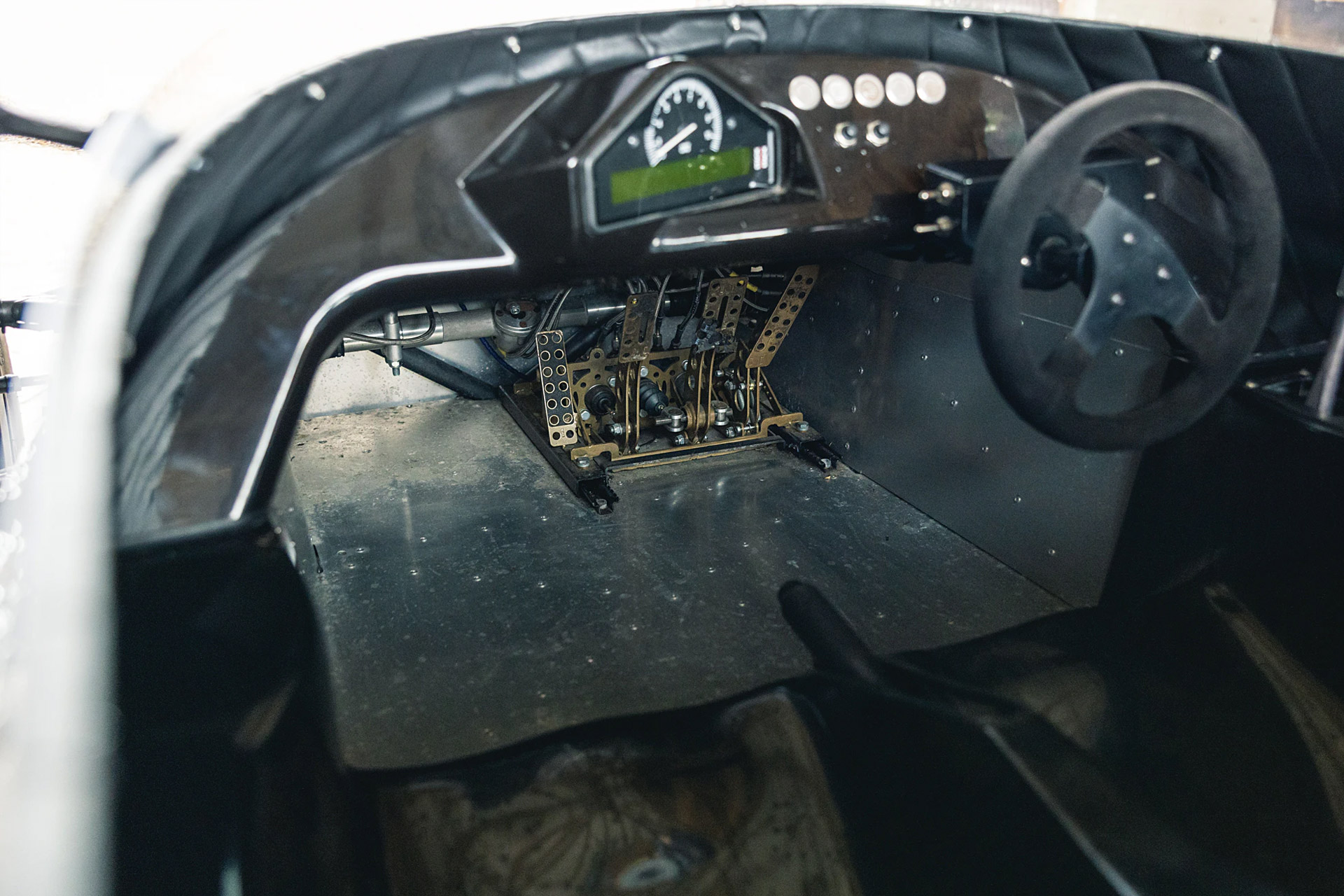2009 Brooke Cosworth Double R Roadster | Uncrate
