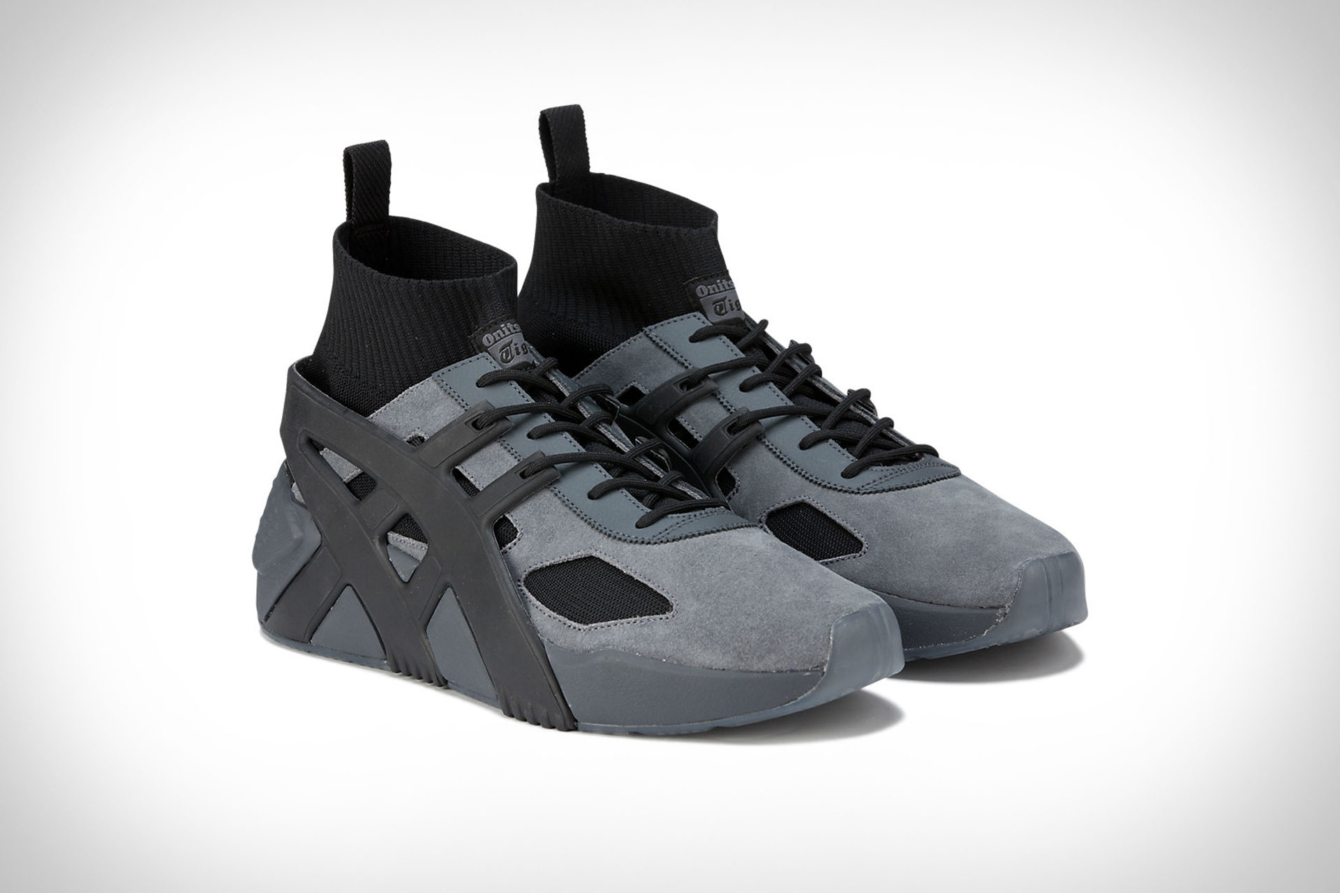 Onitsuka Tiger Big Logo 2.0 Trainer | Uncrate