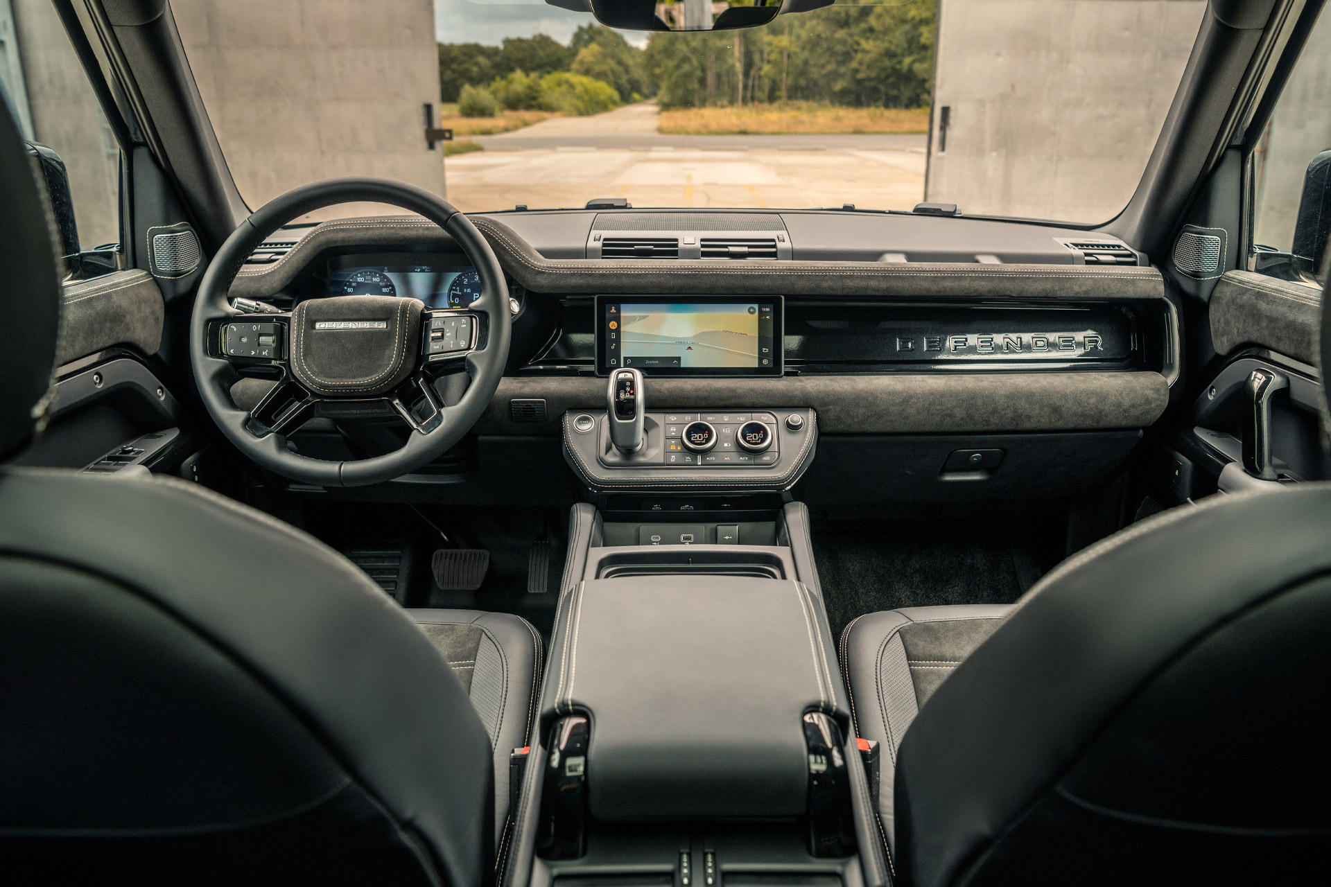 Heritage Customs Valiance Defender SUV | Uncrate