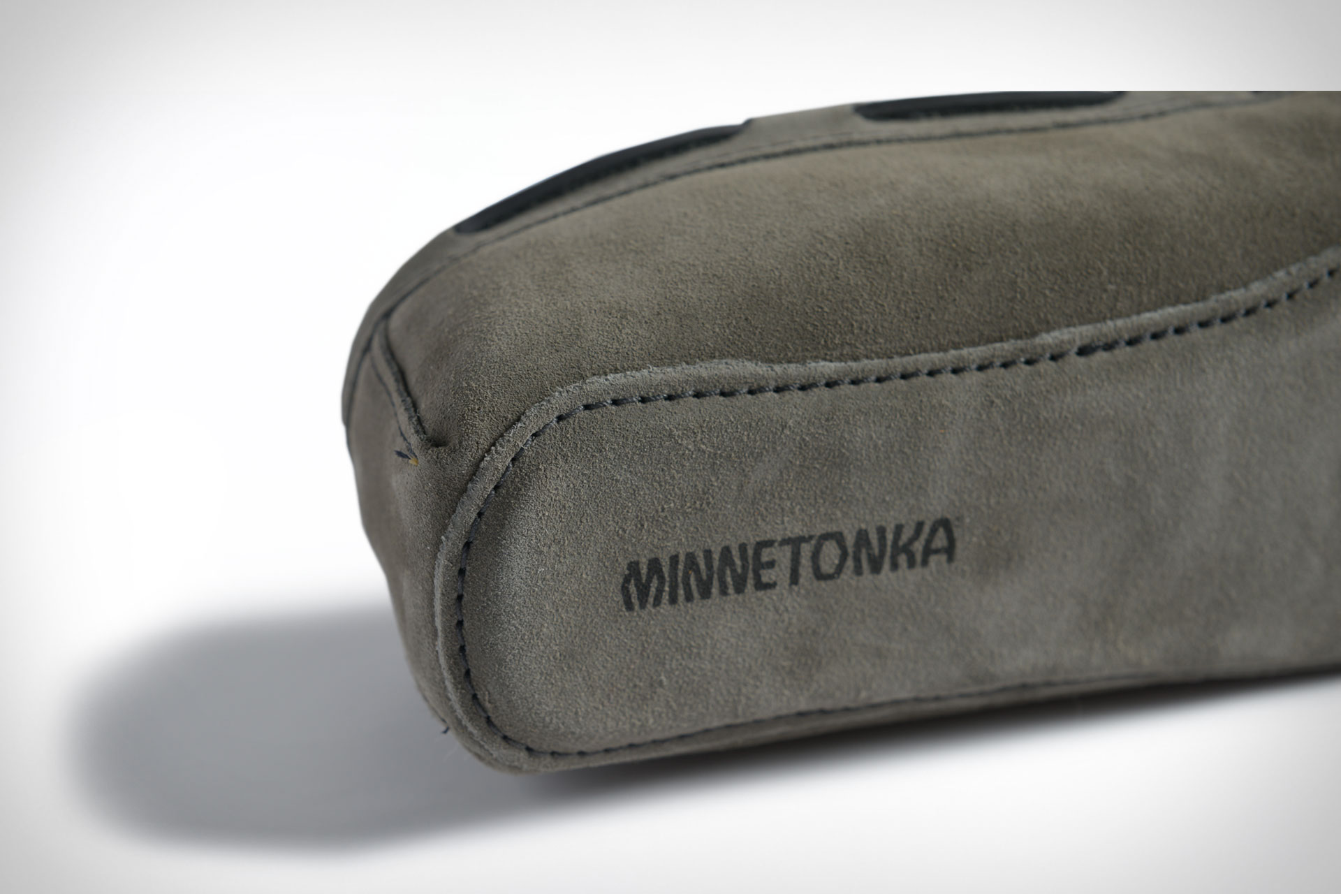 minnetonka women's sheepskin hardsole moc