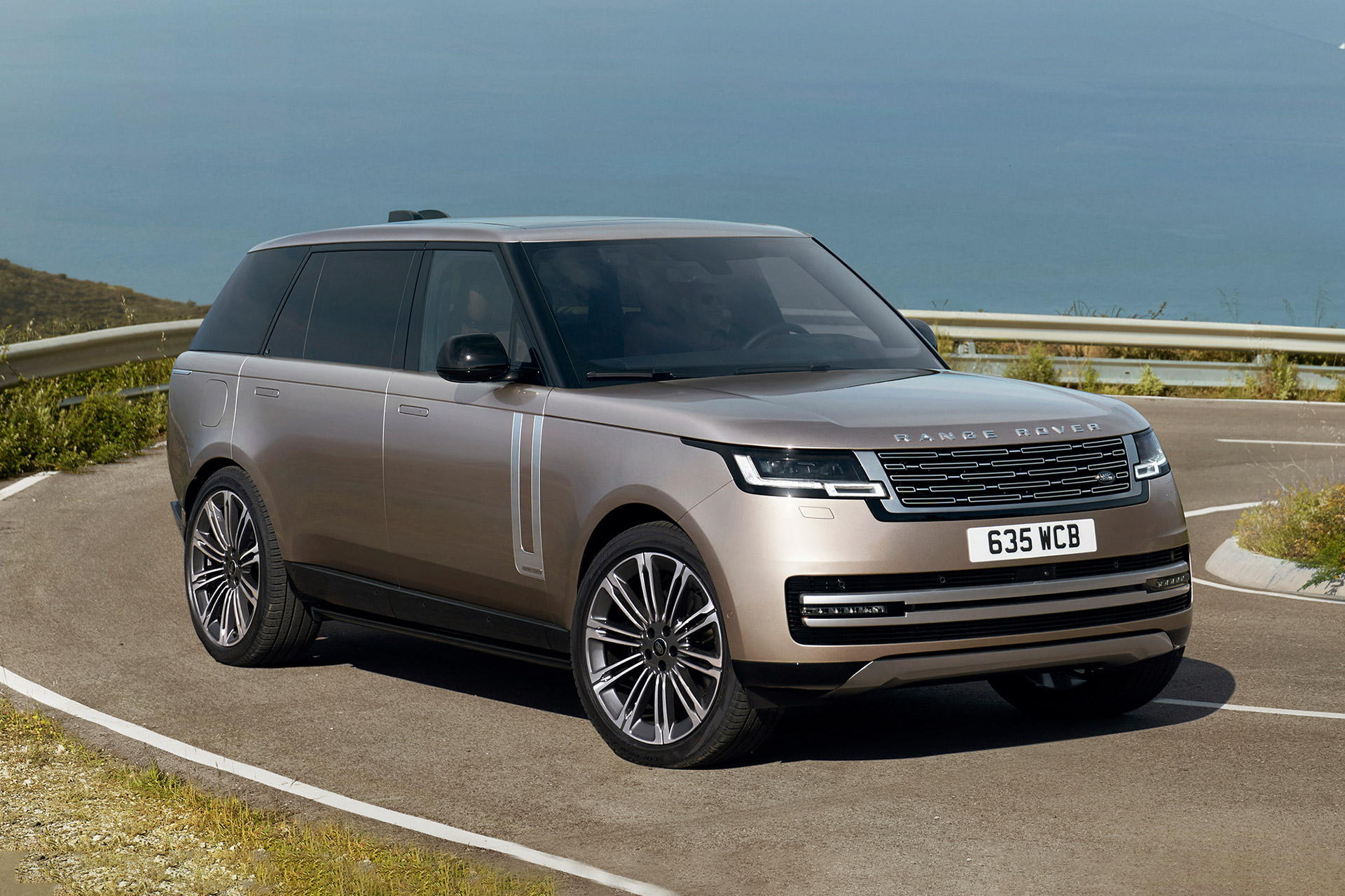 2023 Range Rover SUV Uncrate