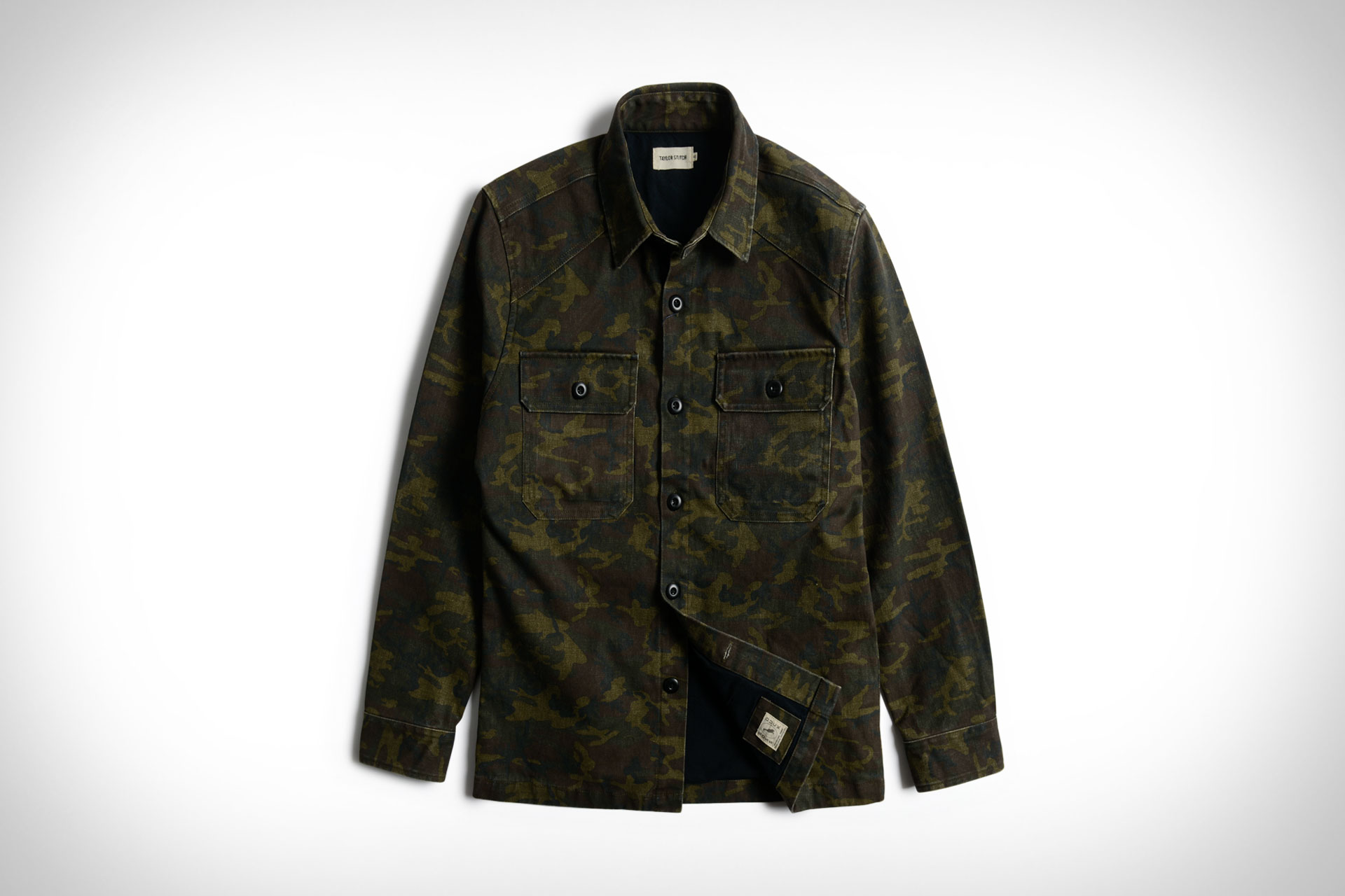 Camo raglan v stitch brushed pullover