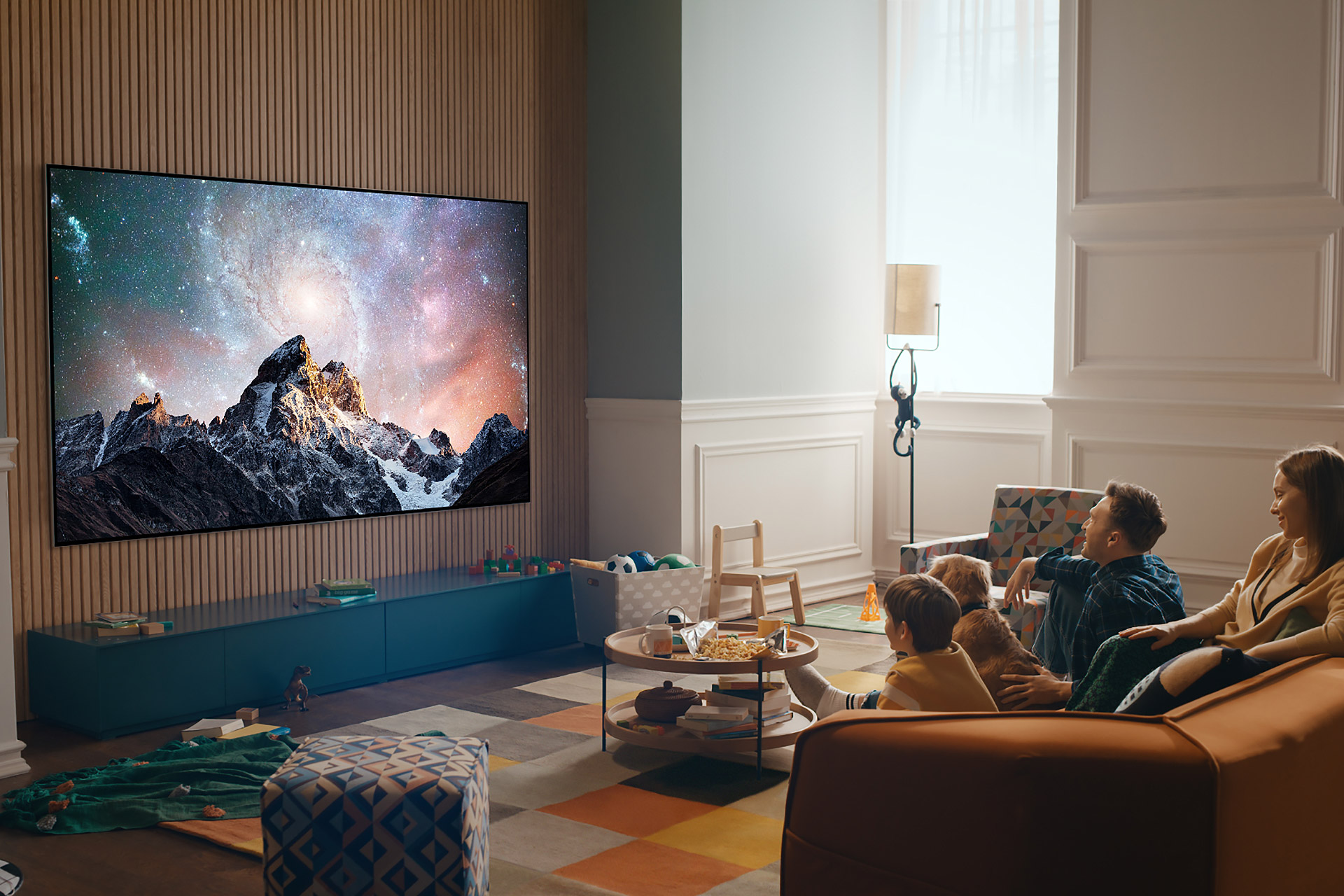LG G2 97-дюймовый OLED-телевизор