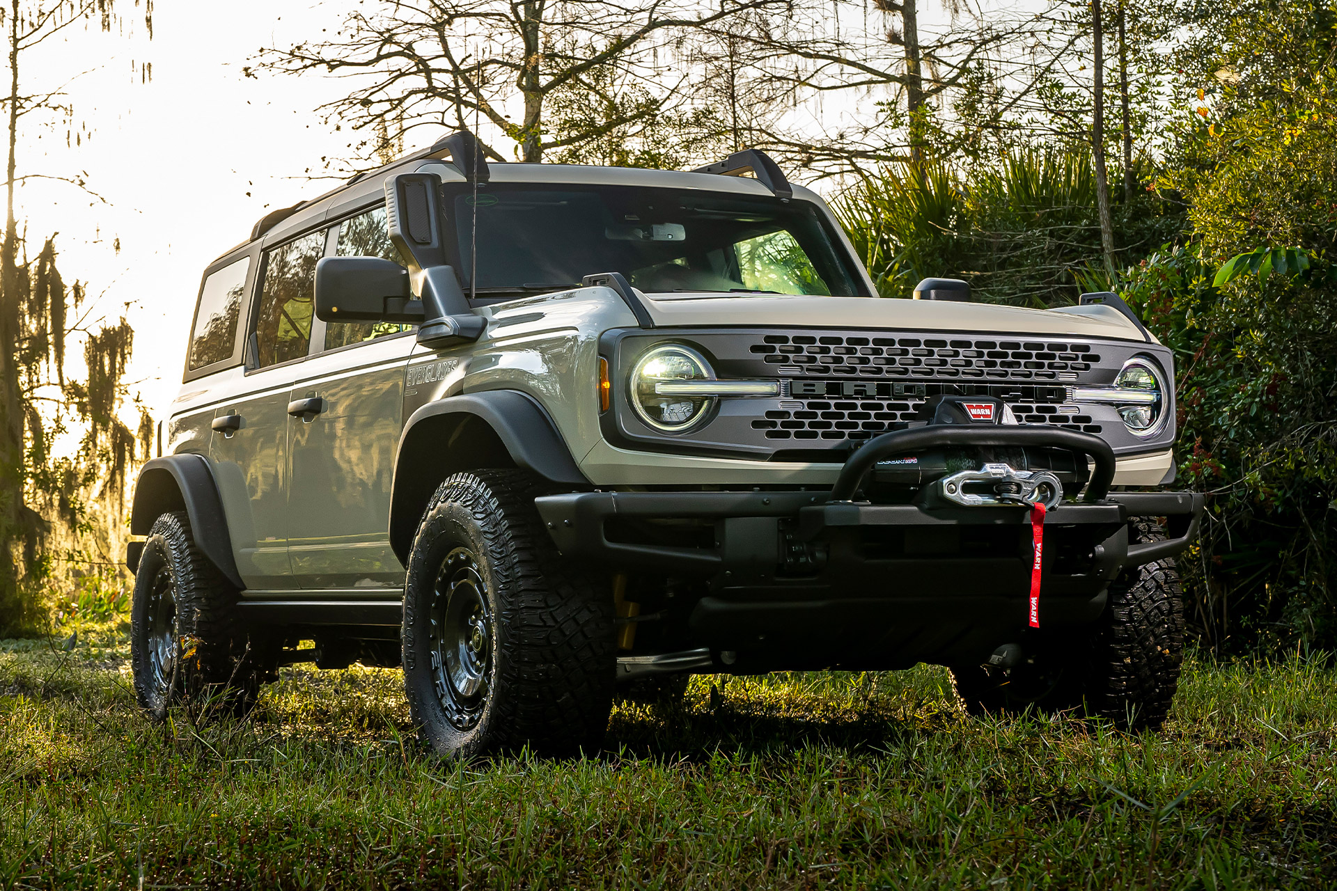 Внедорожник Ford Bronco Everglades 2022 года