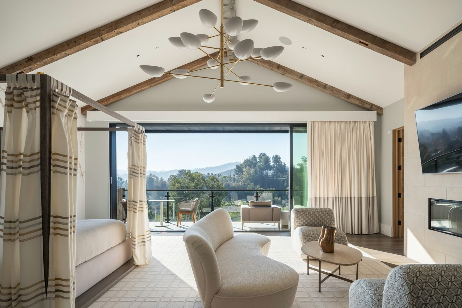 Paradise Valley Estate Uncrate