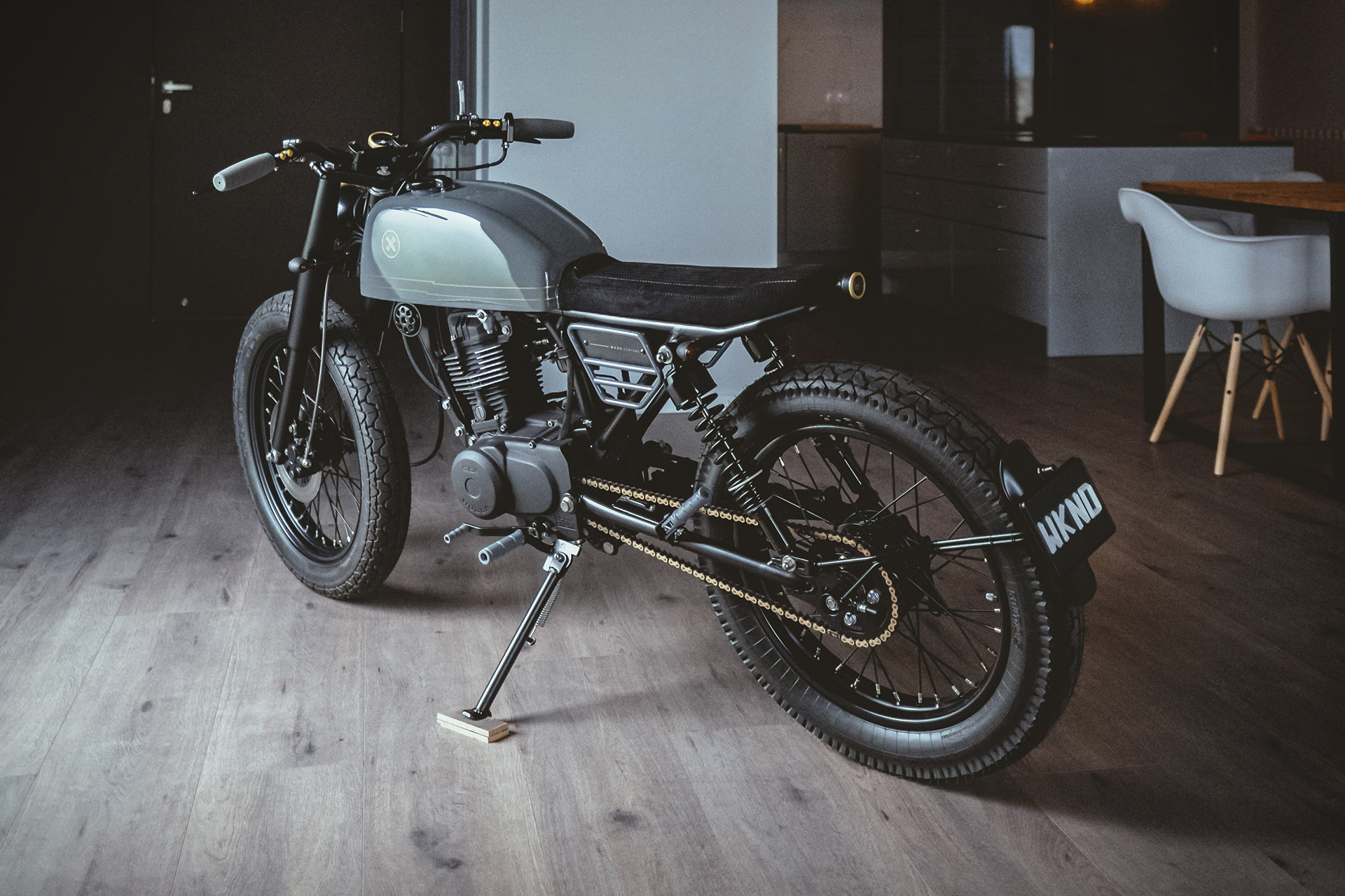 WKND税関ホンダCG125モーターサイクル | Uncrate