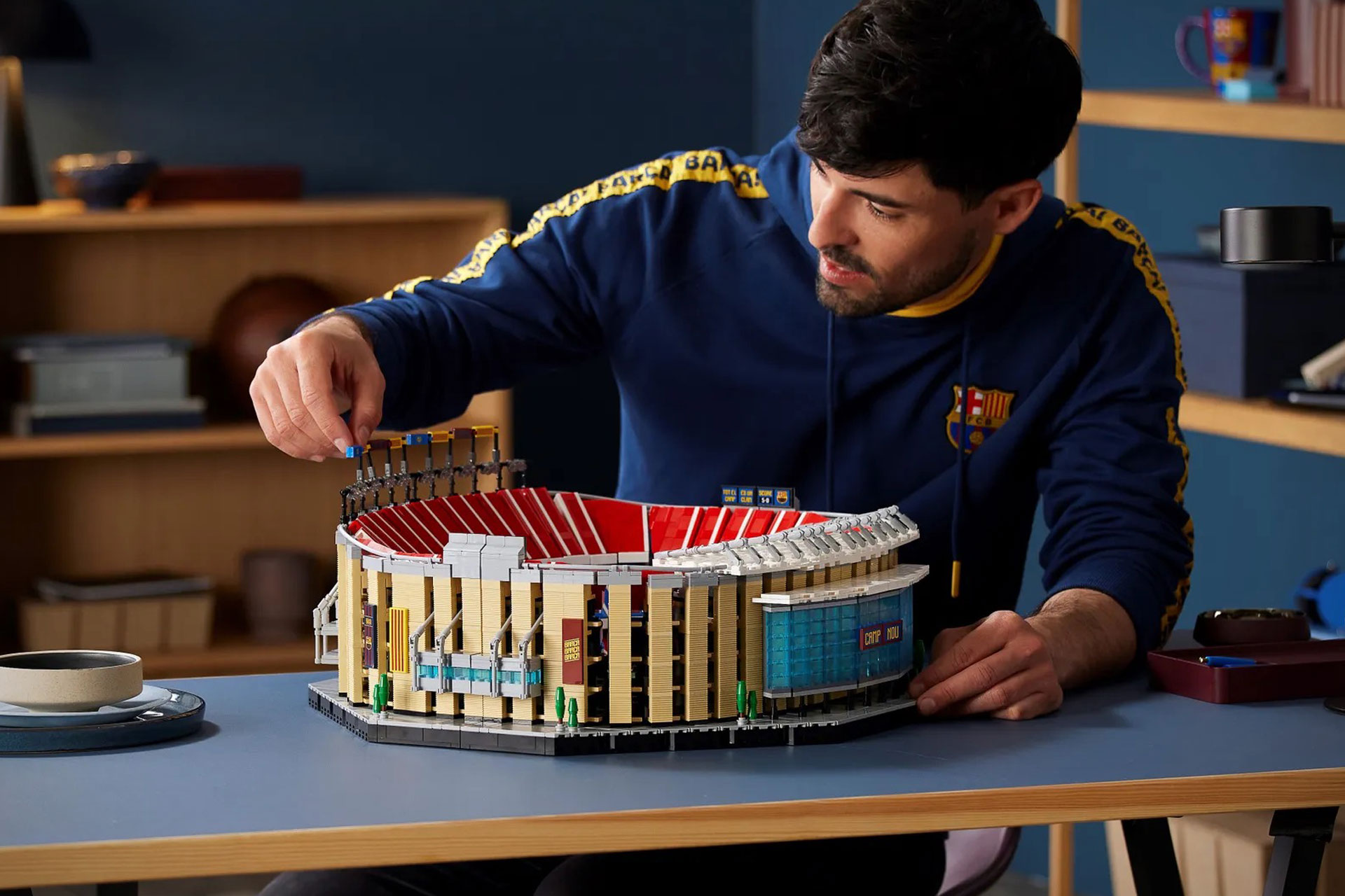 LEGO Stade du FC Barcelone | Uncrate
