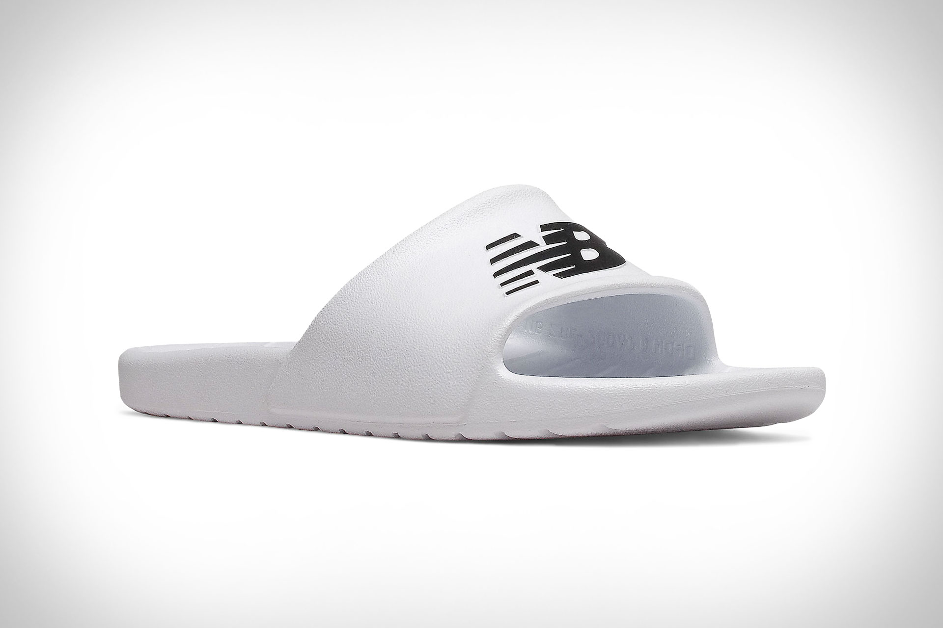 nike benassi slides academy