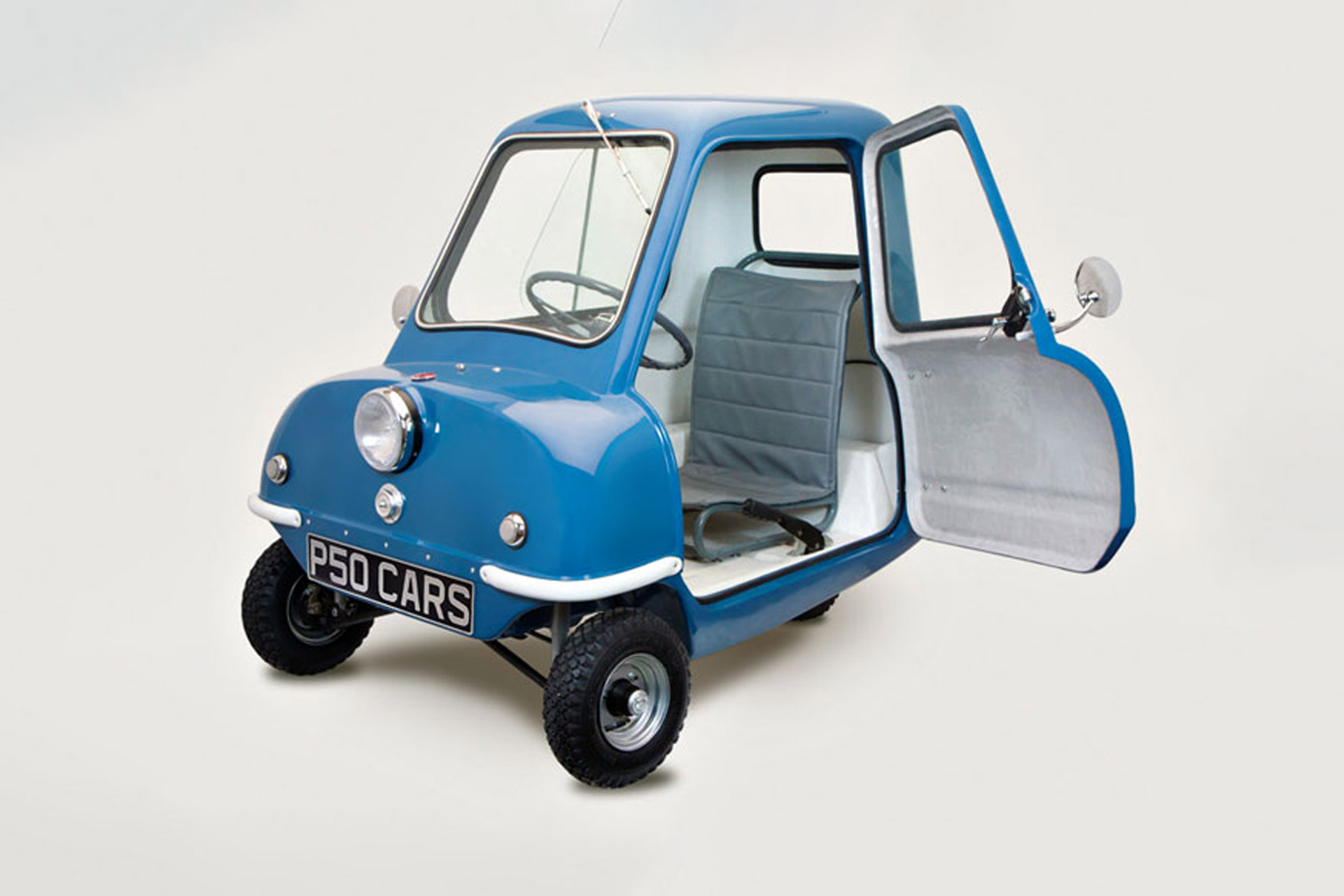 Peel P50 : la plus petite voiture du monde livrée en kit à monter soi-même