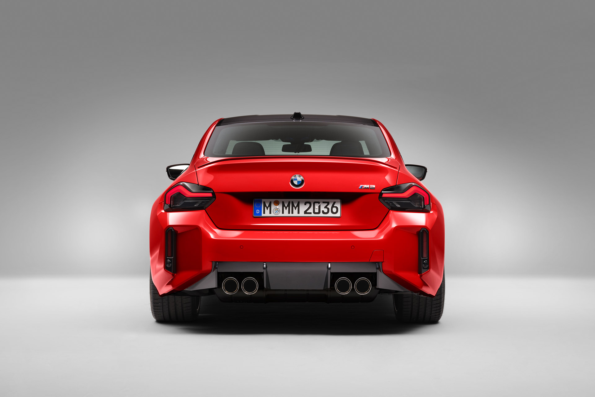2023-bmw-m2-coupe-uncrate