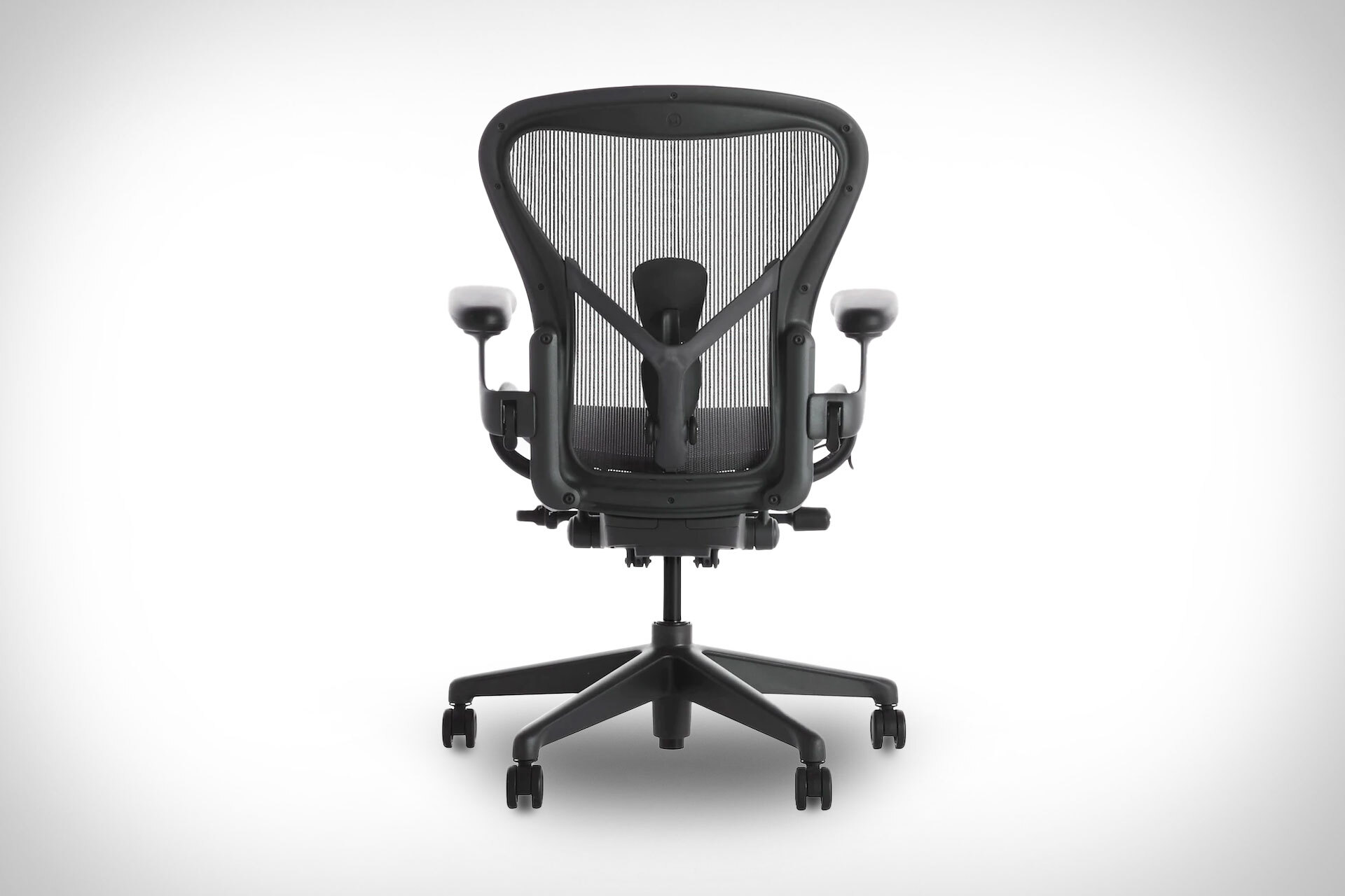 Silla Aeron de Herman Miller Uncrate