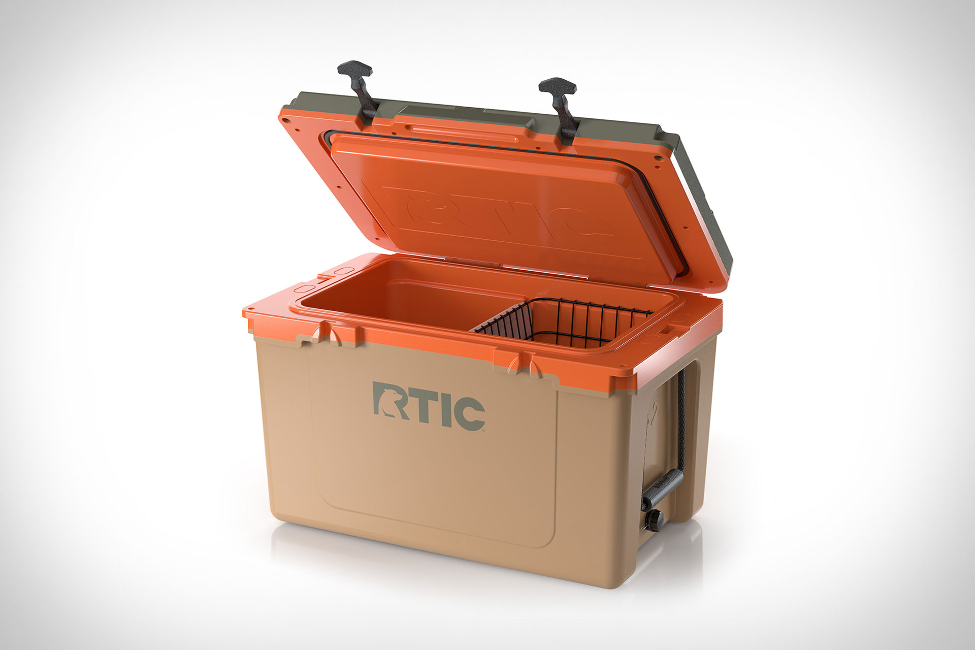 rtic-52-qt-ultra-light-cooler-uncrate