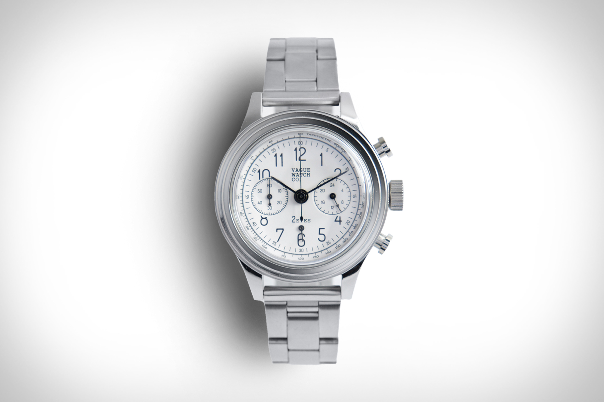 vague-two-eyed-black-dial-