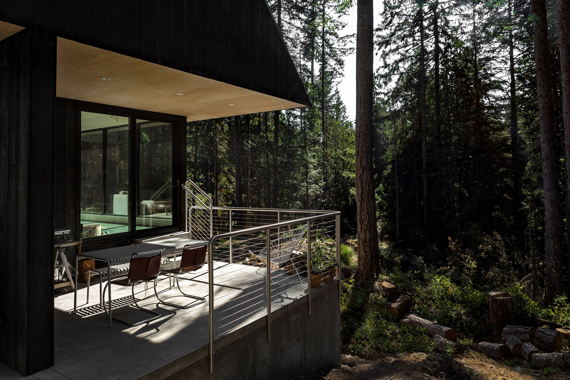 ボウエン アイランド フォレスト ハウス Uncrate