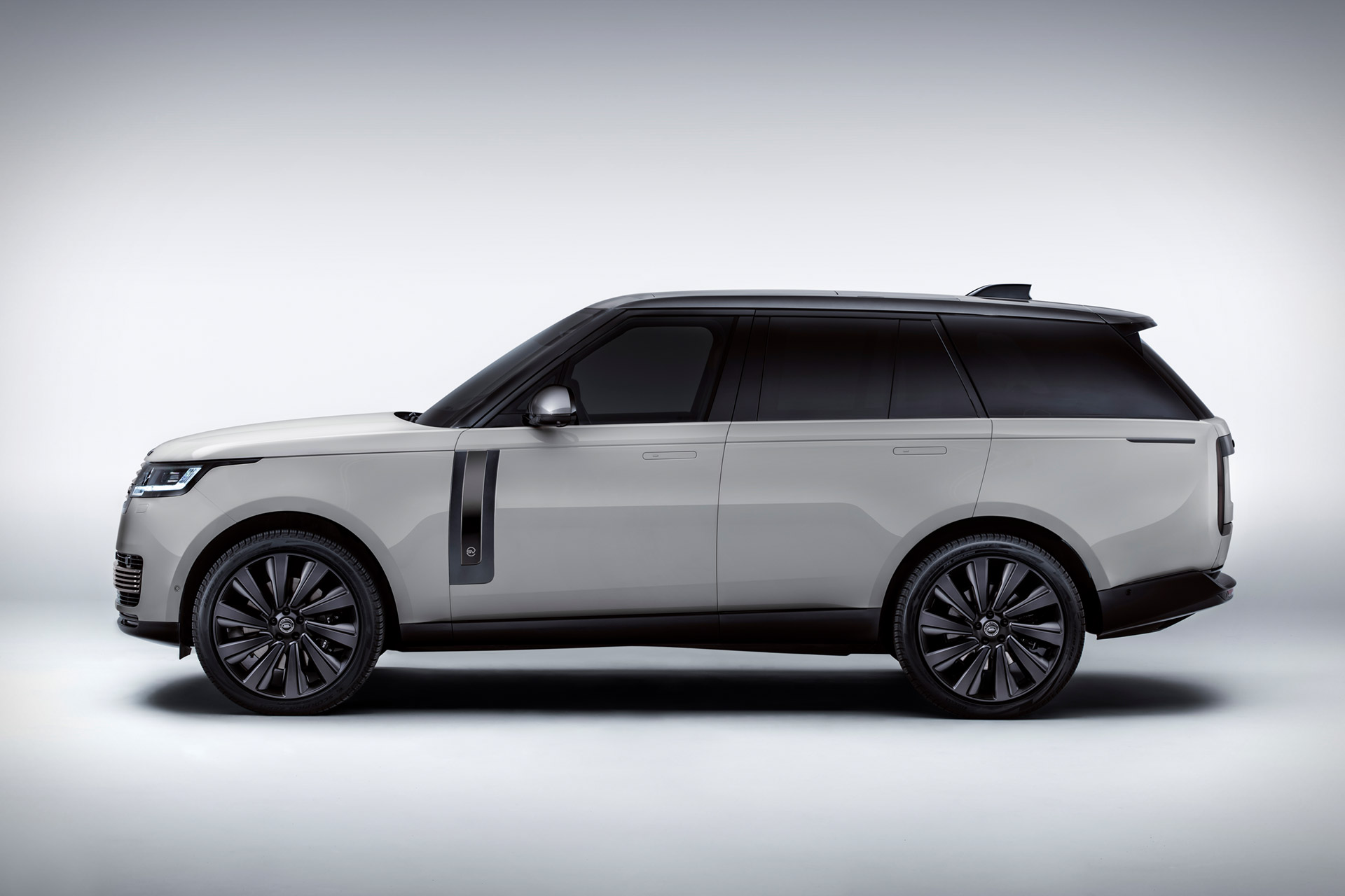 Range Rover SV Lansdowne Edition | Uncrate