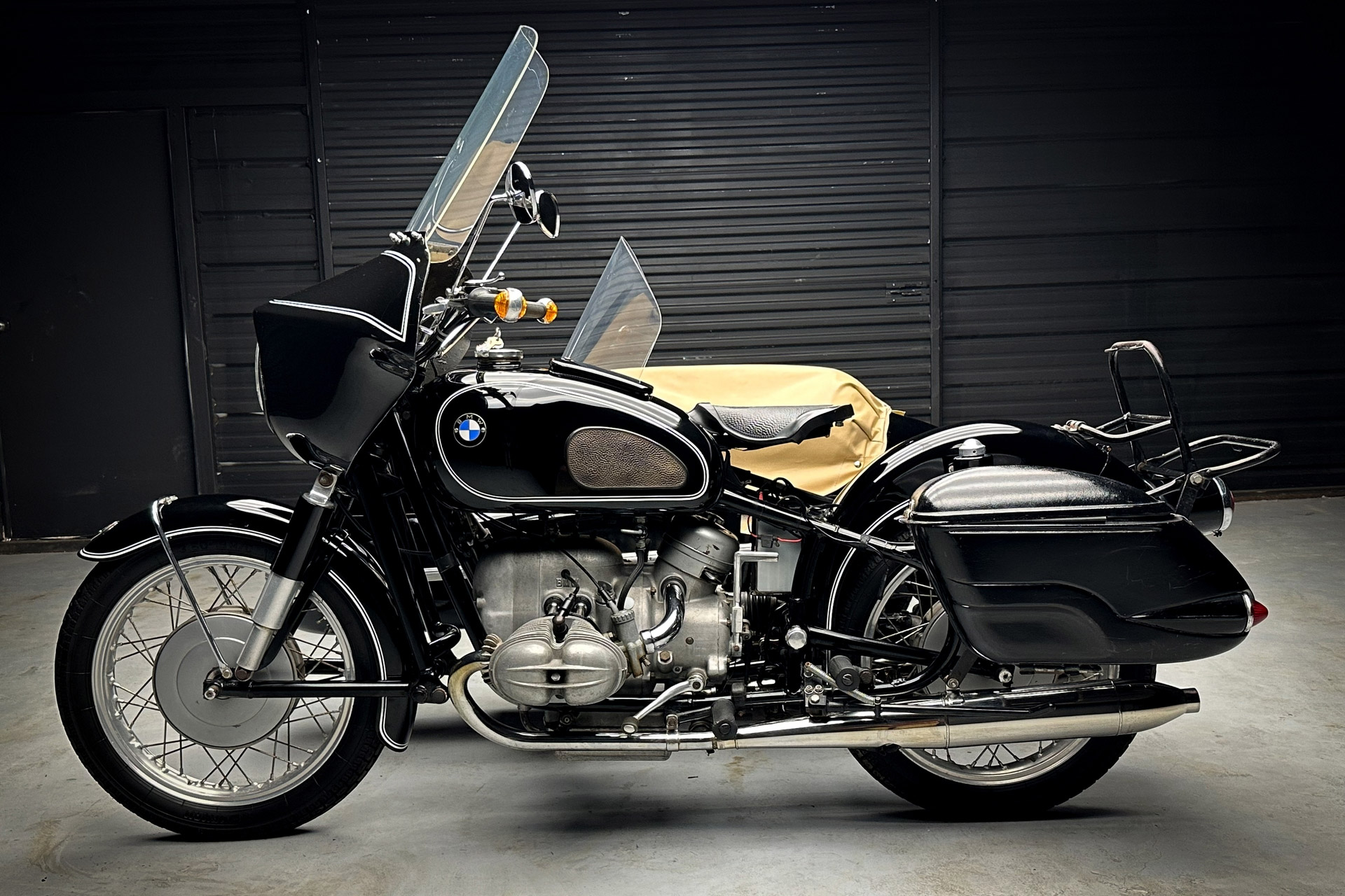 Мотоцикл BMW R69 1960 года выпуска