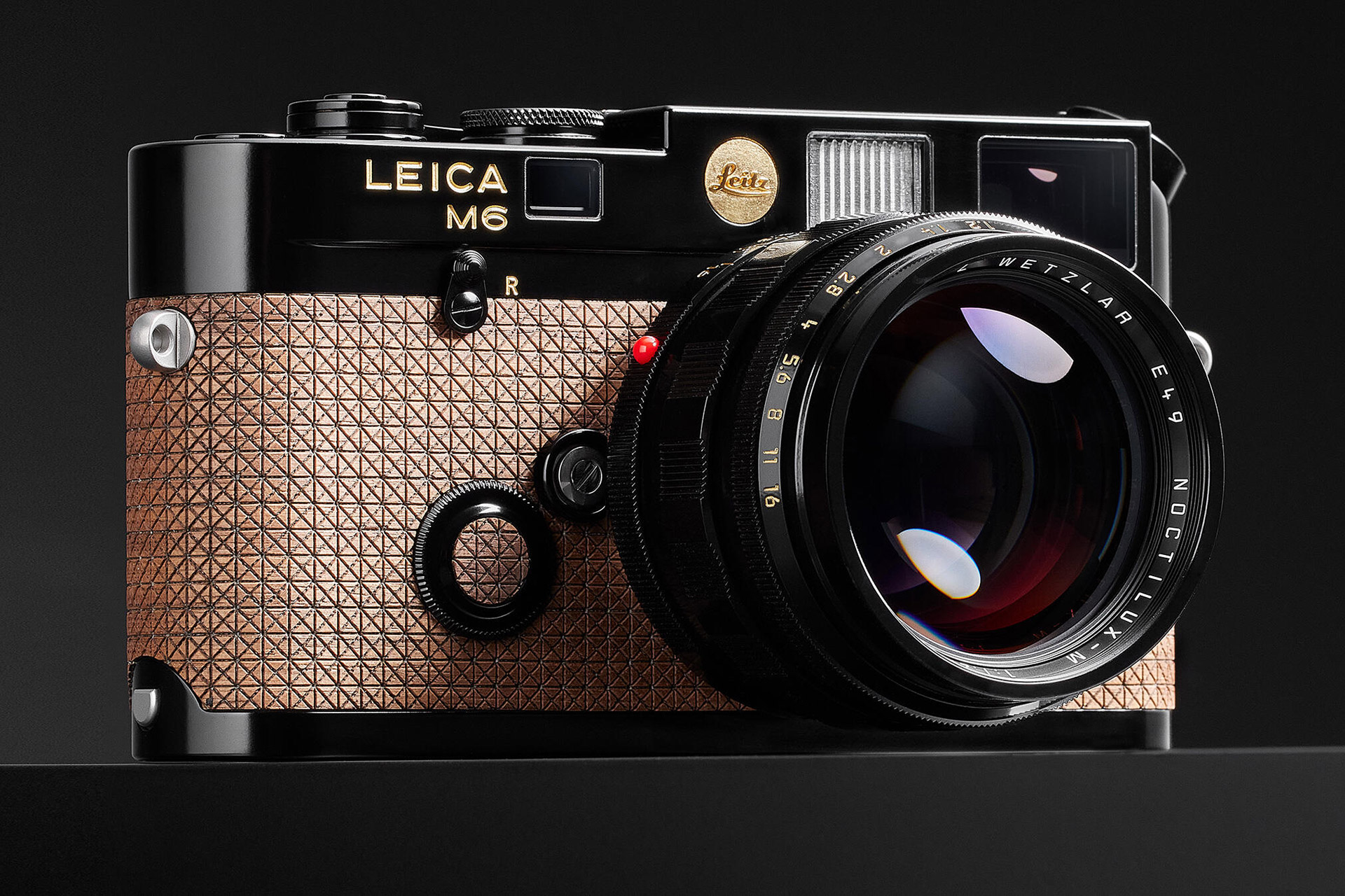 Аукционная камера Leica M6 Leitz