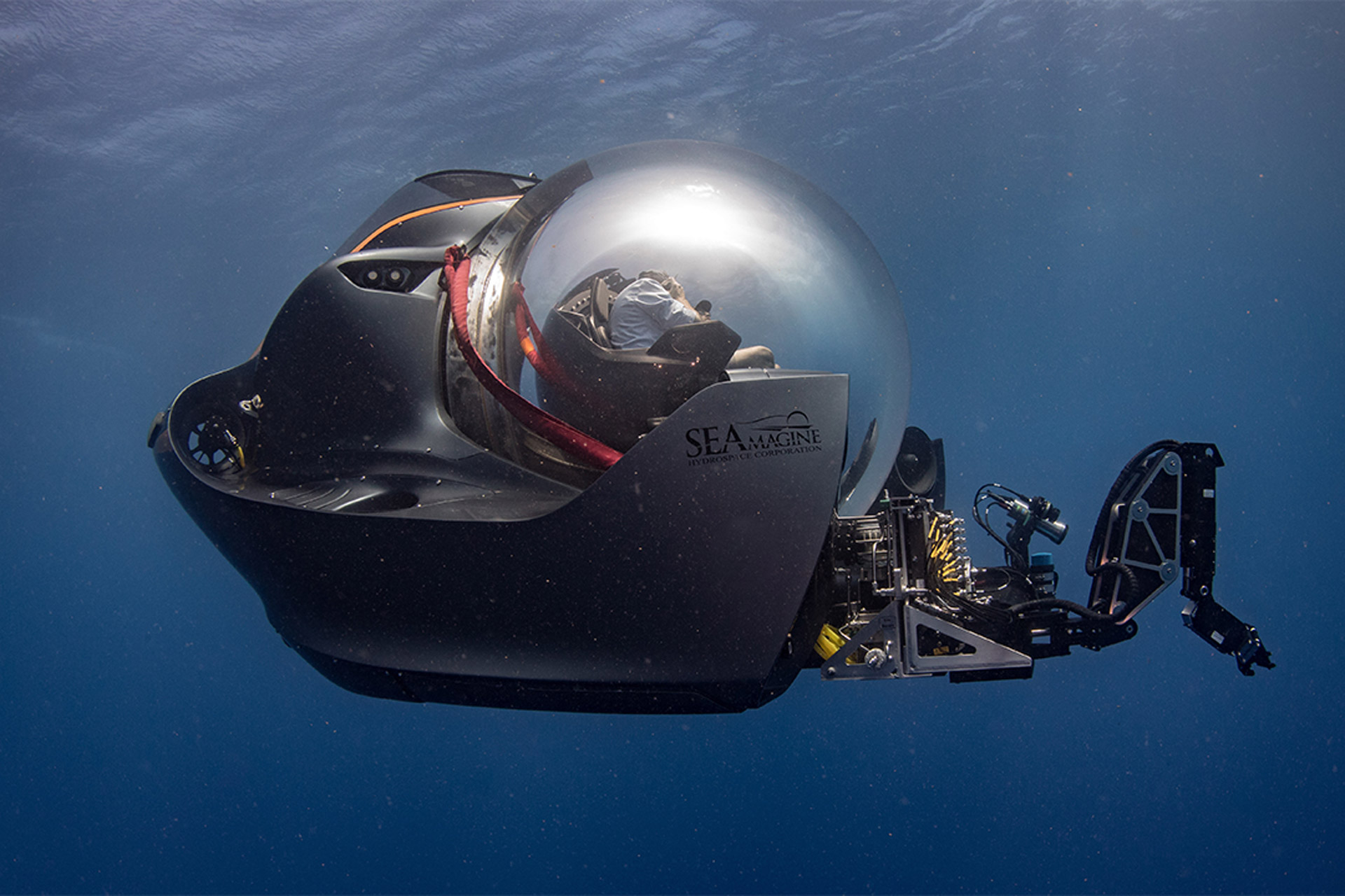 Seamagine Aurora90 Series Submarine Uncrate