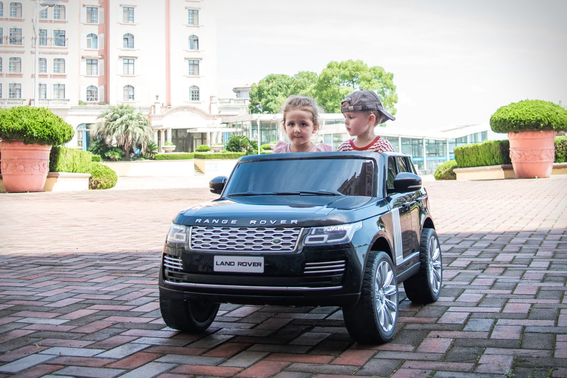 Range Rover 24V Kids Car | Uncrate