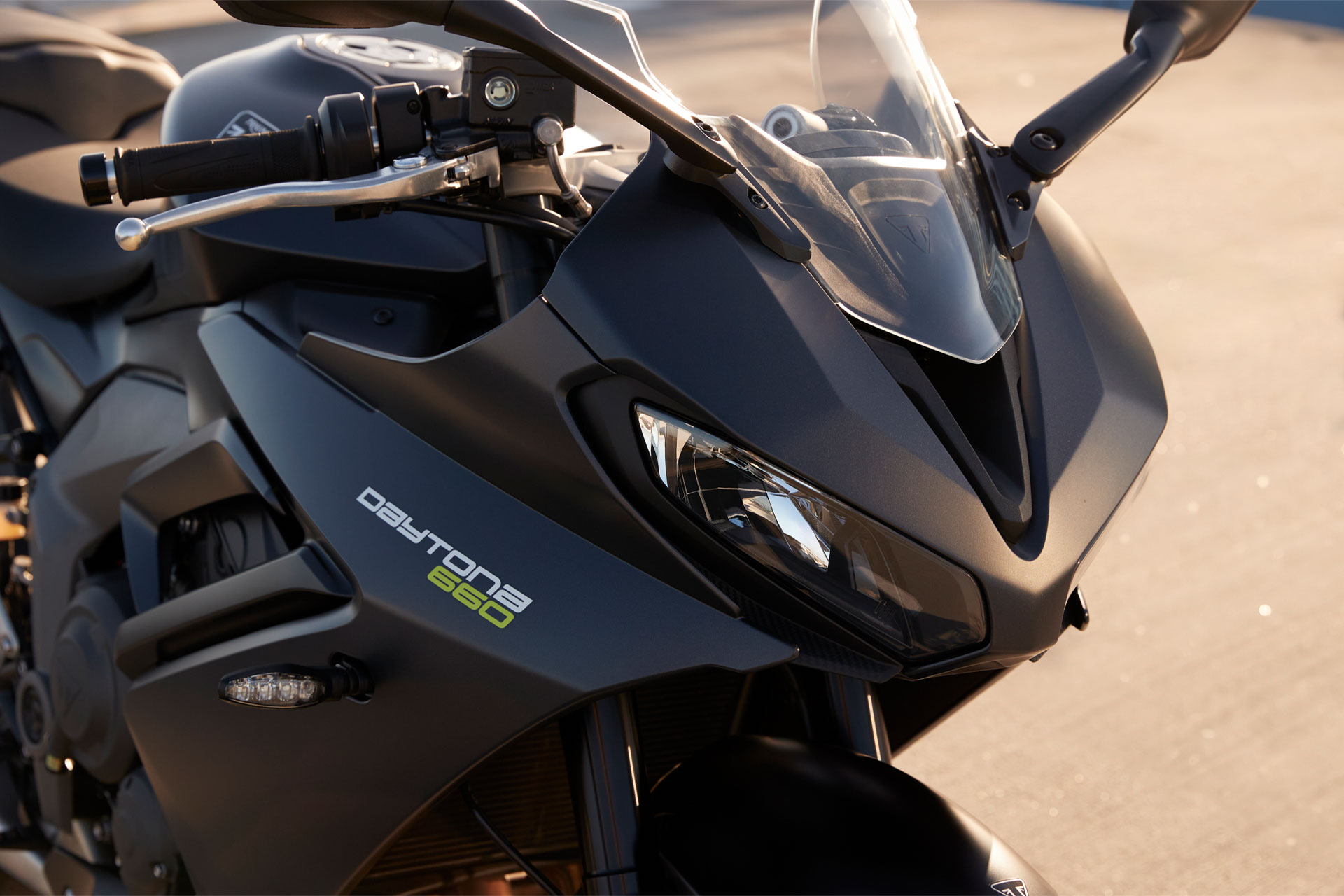 Triumph Daytona 660 Motorcycle | Uncrate