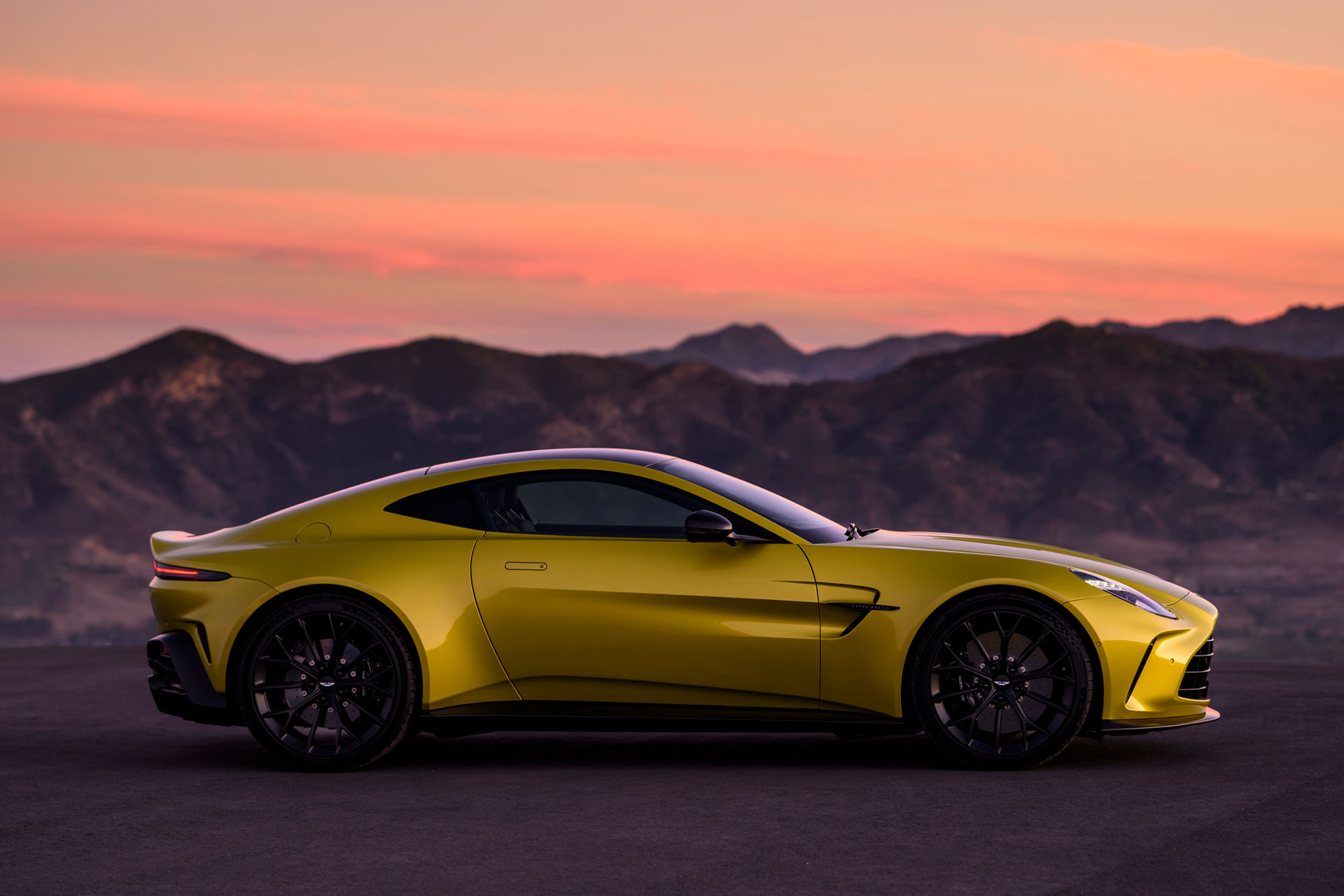 2024 Aston Martin Vantage Coupe Uncrate
