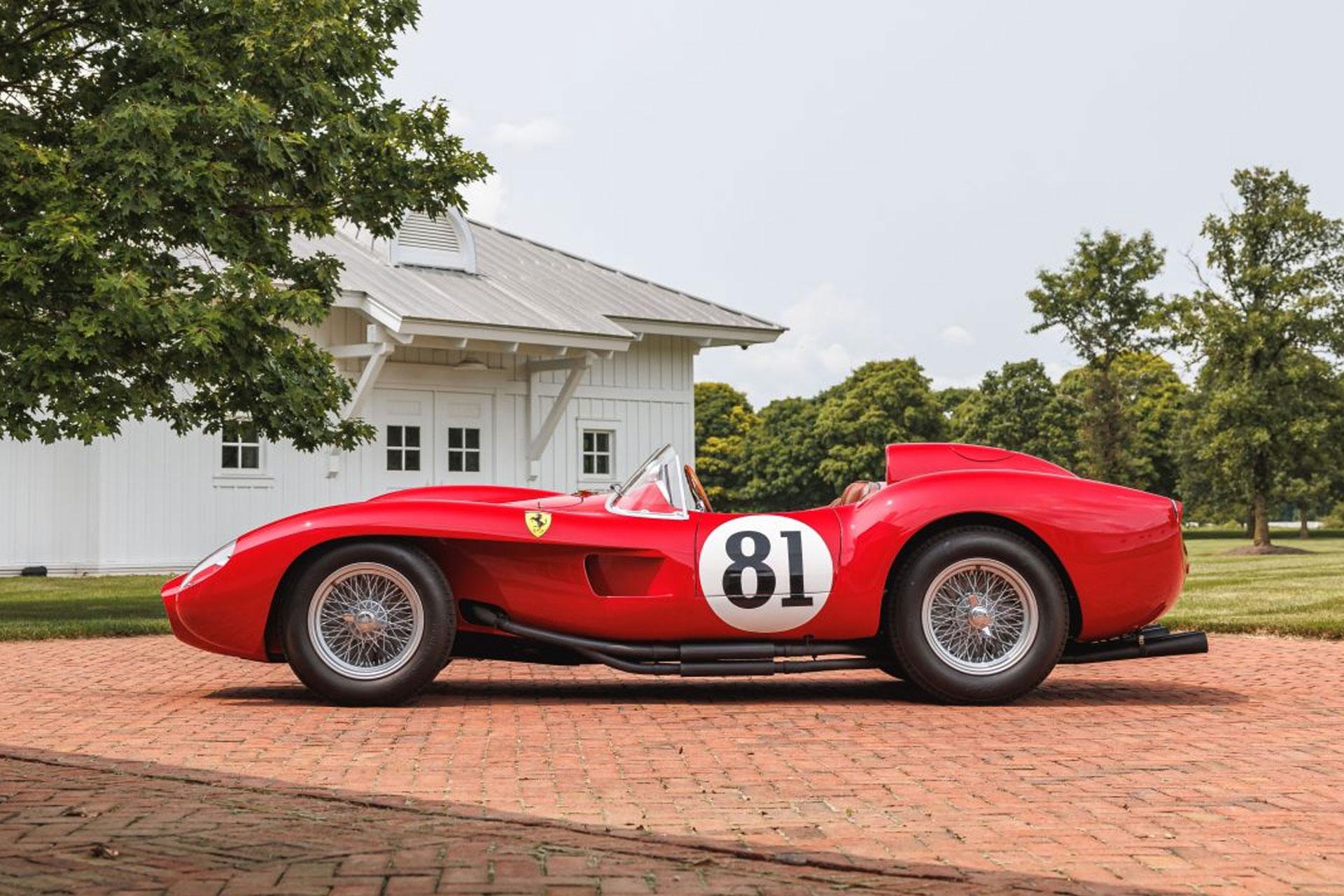 専用　Ferrari 250 1958 Pontoon Fender 1/18 FERRARI 250 TR PONTOON-FENDER #58 24H LE MANS (1958) 1/18