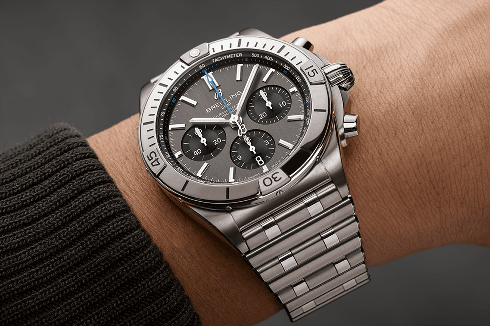 Часы Breitling Chronomat B01 42 Титан