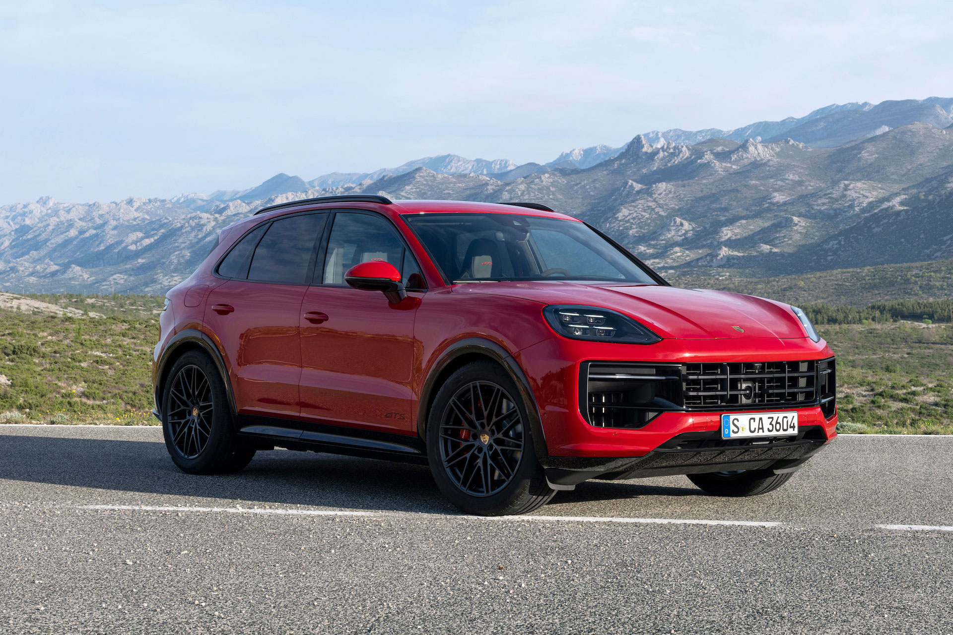 2025 Porsche Cayenne GTS Uncrate