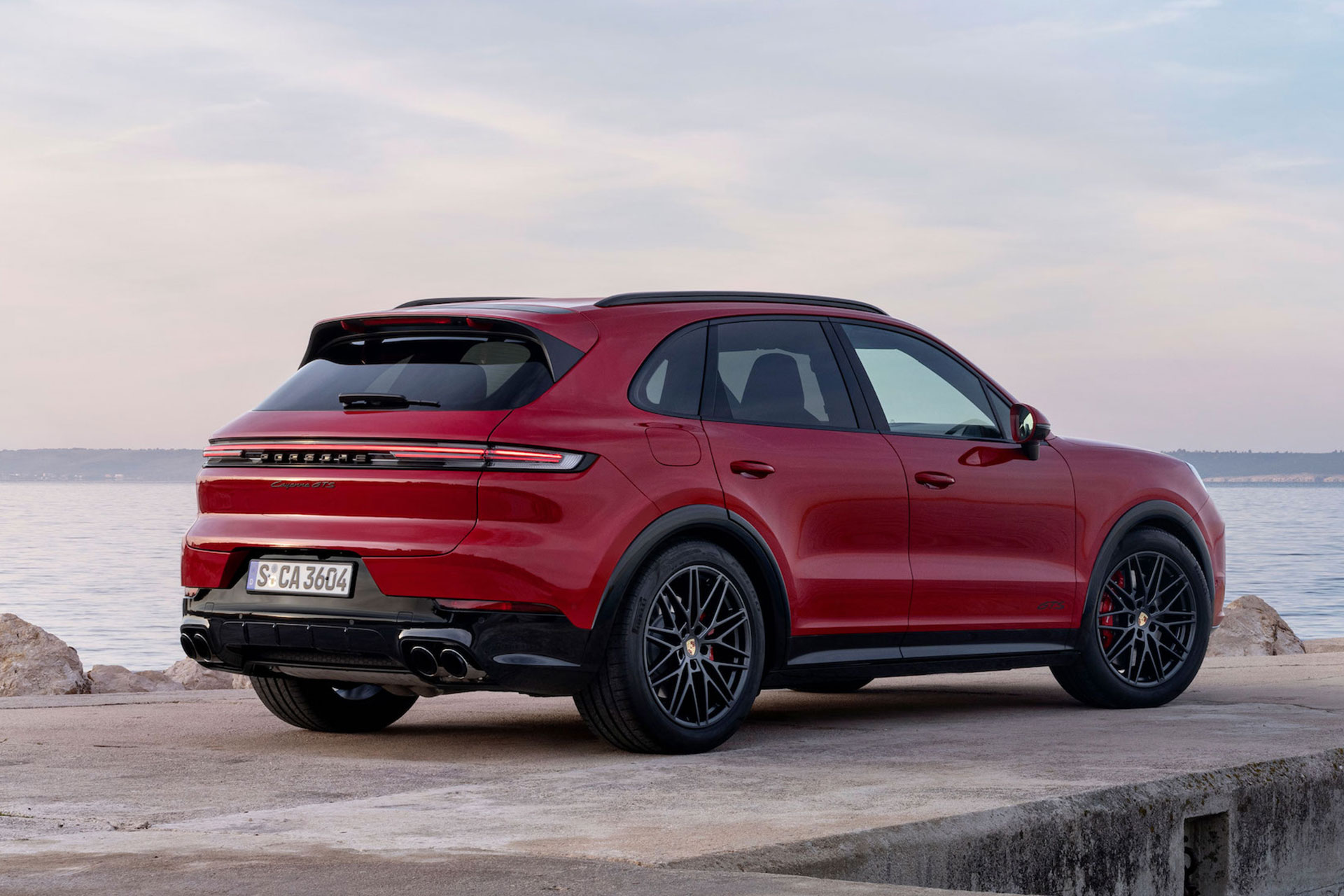 2025 Porsche Cayenne GTS Uncrate