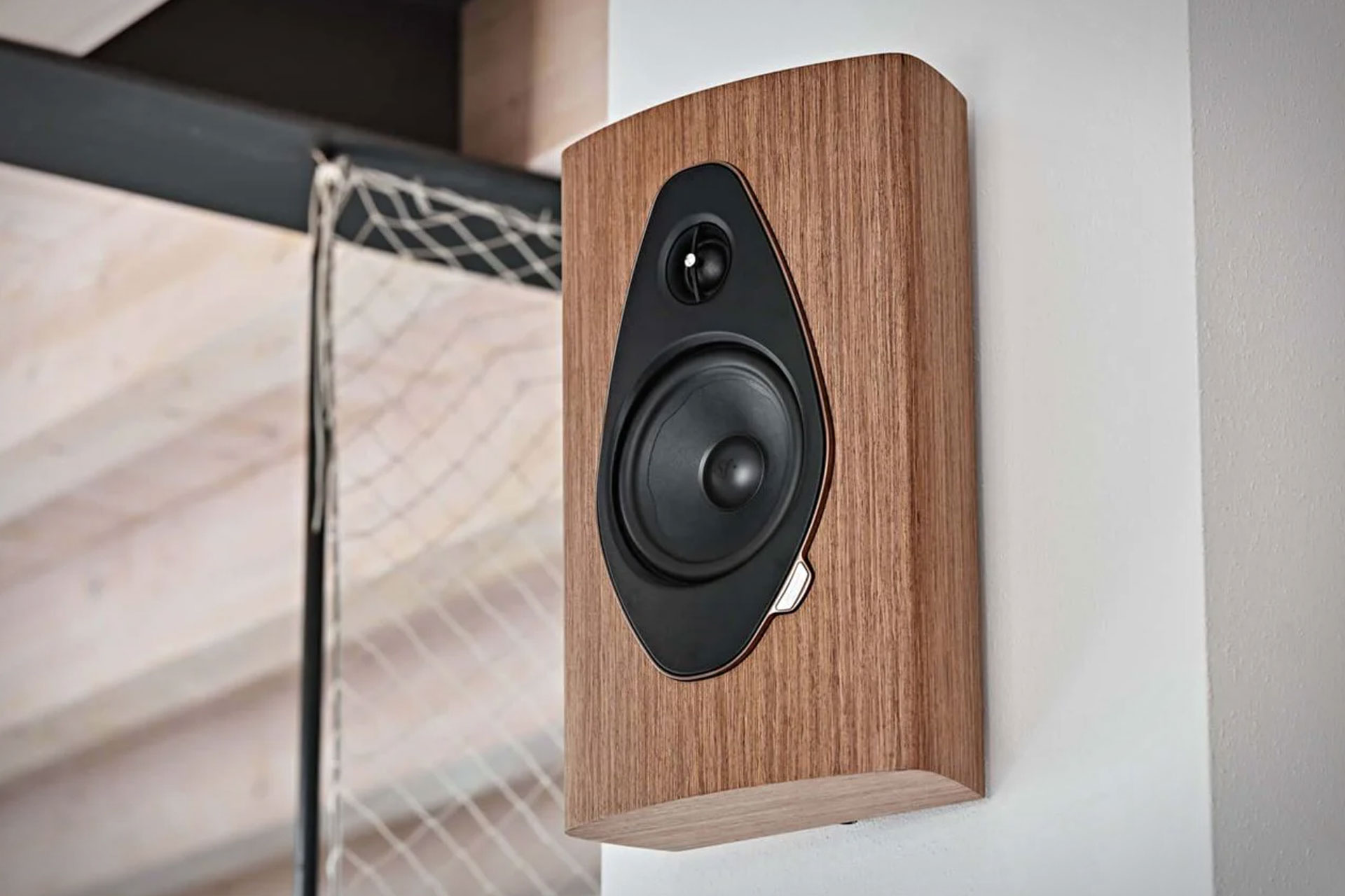 ソナスファベール ソネット G2 スピーカー | Uncrate