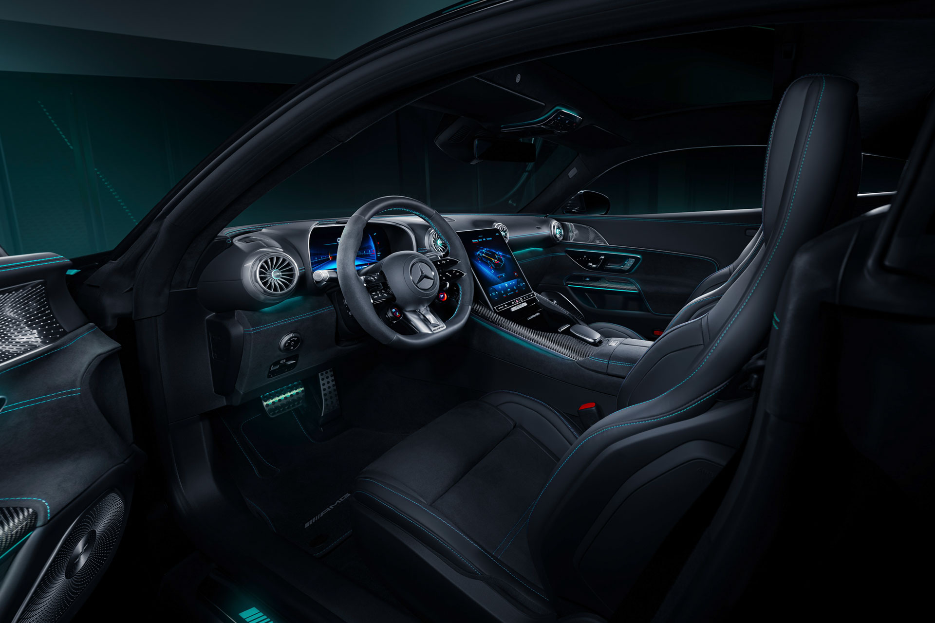 2025 メルセデス AMG GT 63 PRO 4MATIC+ モータースポーツ コレクターズエディション | Uncrate