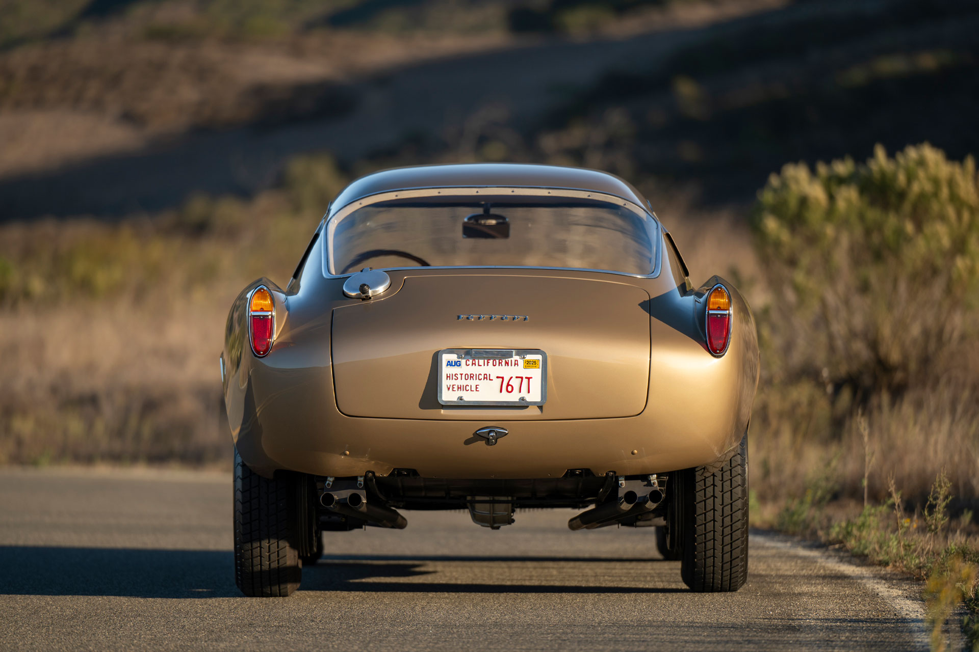 1958 フェラーリ 250 GT LWB ベルリネッタ ツール・ド・フランス | Uncrate
